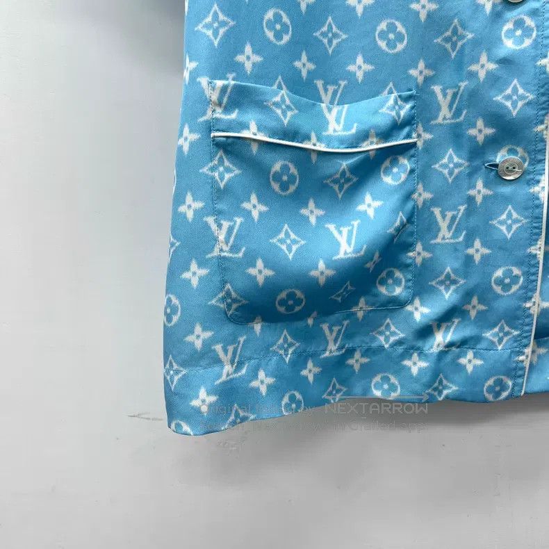 Louis Vuitton Louis Vuitton Blue logo presbyopic printed mulberry silk l Size S / US 4 / IT 40 - 4 Thumbnail