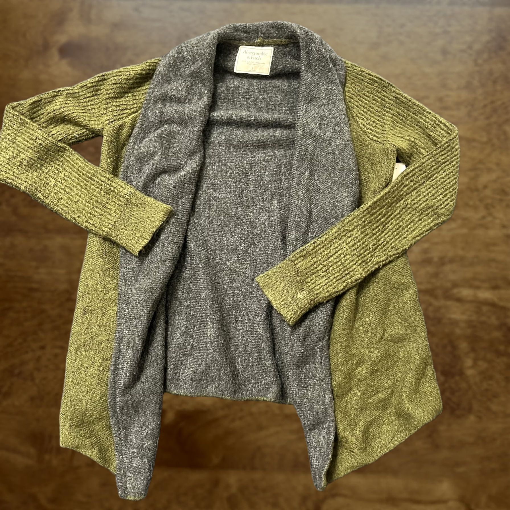 Abercrombie & Fitch Abercrombie & Fitch Cardigan Sweater Womens Small Green Gray Open Front Knit Cardigan Open Front Knit Sweater Women Size S Vintage No Size S / US 4 / IT 40 - 1 Thumbnail
