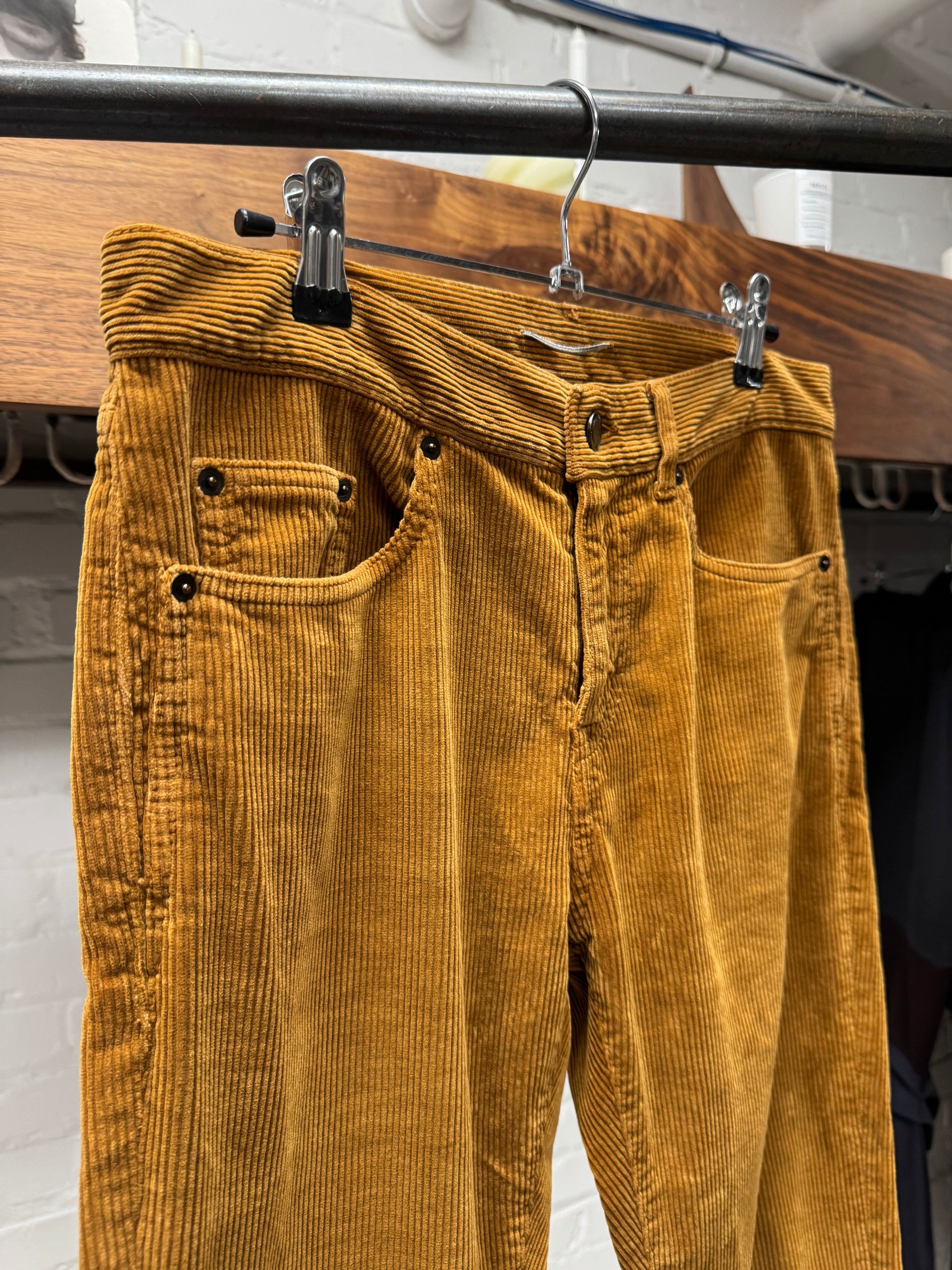 Saint Laurent Paris 2018 Saint Laurent ‘D02’ Golden Brown Corduroy Slim Pants Size US 29 - 2 Thumbnail