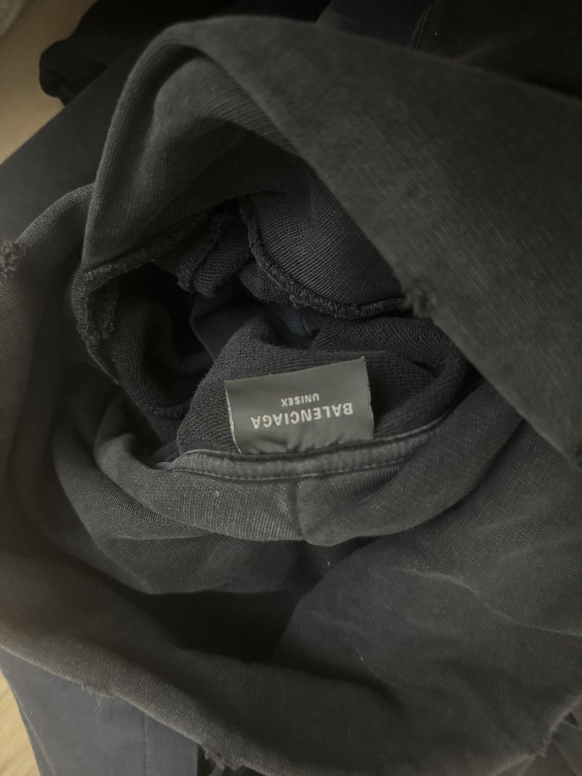 Balenciaga balenciaga be different hoodie Size US M / EU 48-50 / 2 - 3 Thumbnail