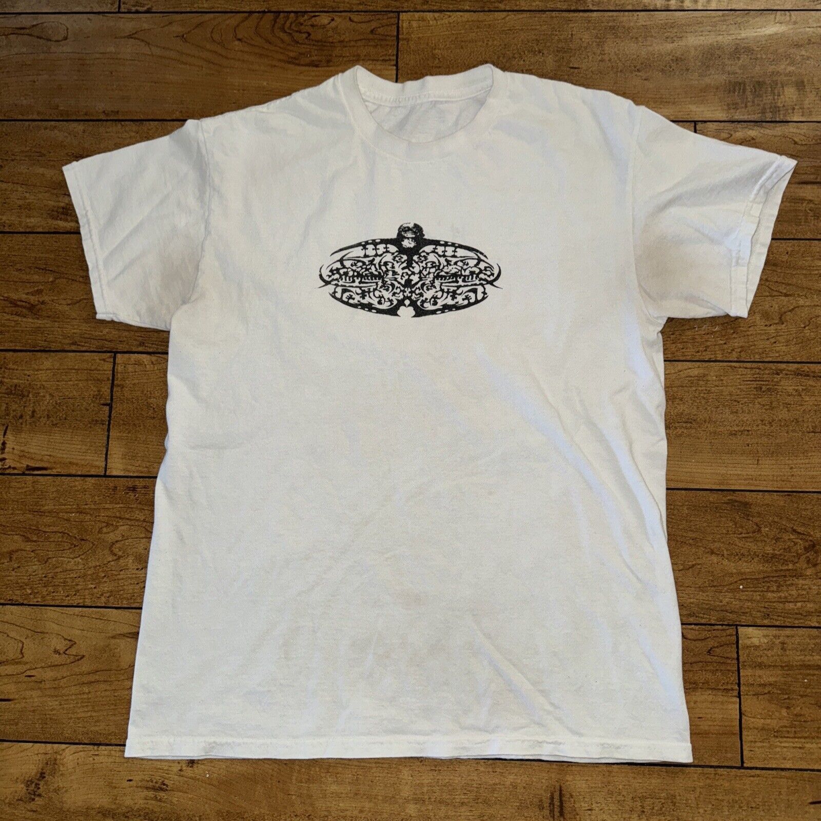 Band Tees × Japanese Brand Vintage Y2K Gothic Script Logo T-Shirt White M 19x26 Size US M / EU 48-50 / 2 - 1 Thumbnail