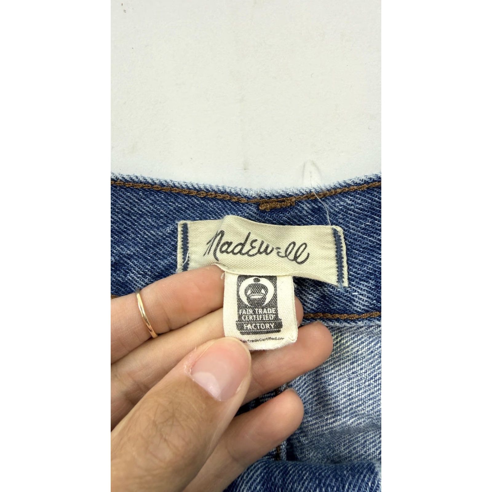 Madewell Madewell Shorts Womens 32 Blue Relaxed Mid-Length Denim Raw Hem Frayed Cutoff Size 24" / US 00 / IT 34 - 7 Thumbnail