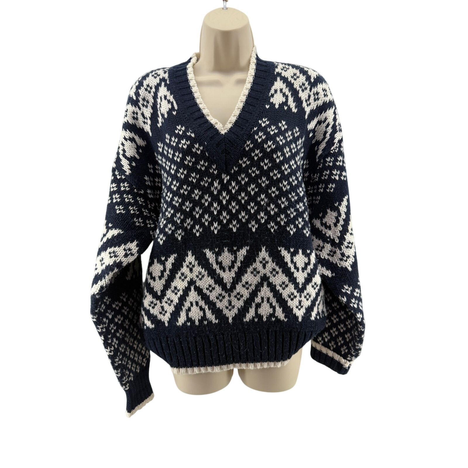 Vintage Vintage Cheryl Tiegs Navy White Pullover Jumper Sweater L Size L / US 10 / IT 46 - 1 Thumbnail