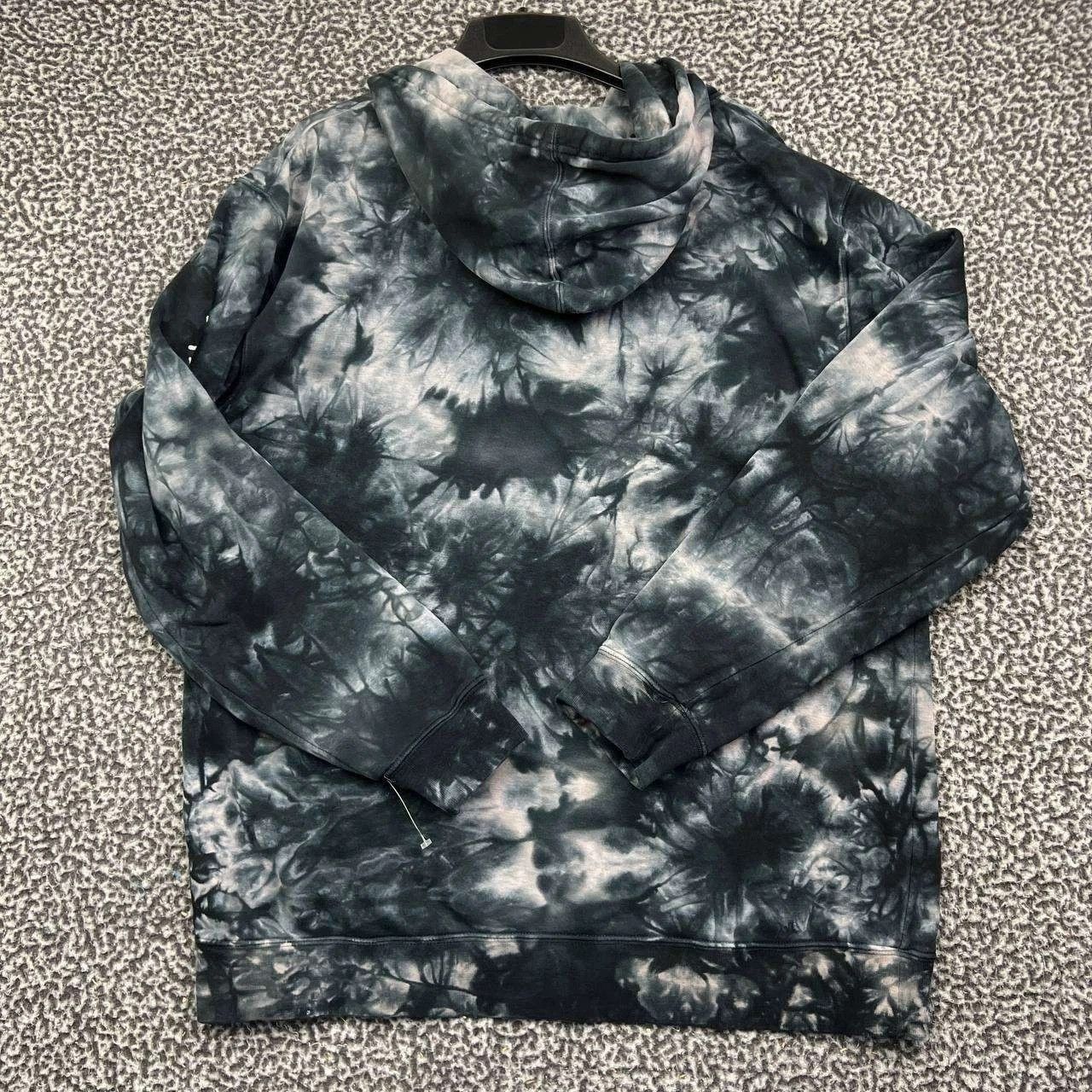 Riot Society Riot Society Hoodie Men Tie Dye Broken Heart Long Sleeve L Size US L / EU 52-54 / 3 - 2 Thumbnail
