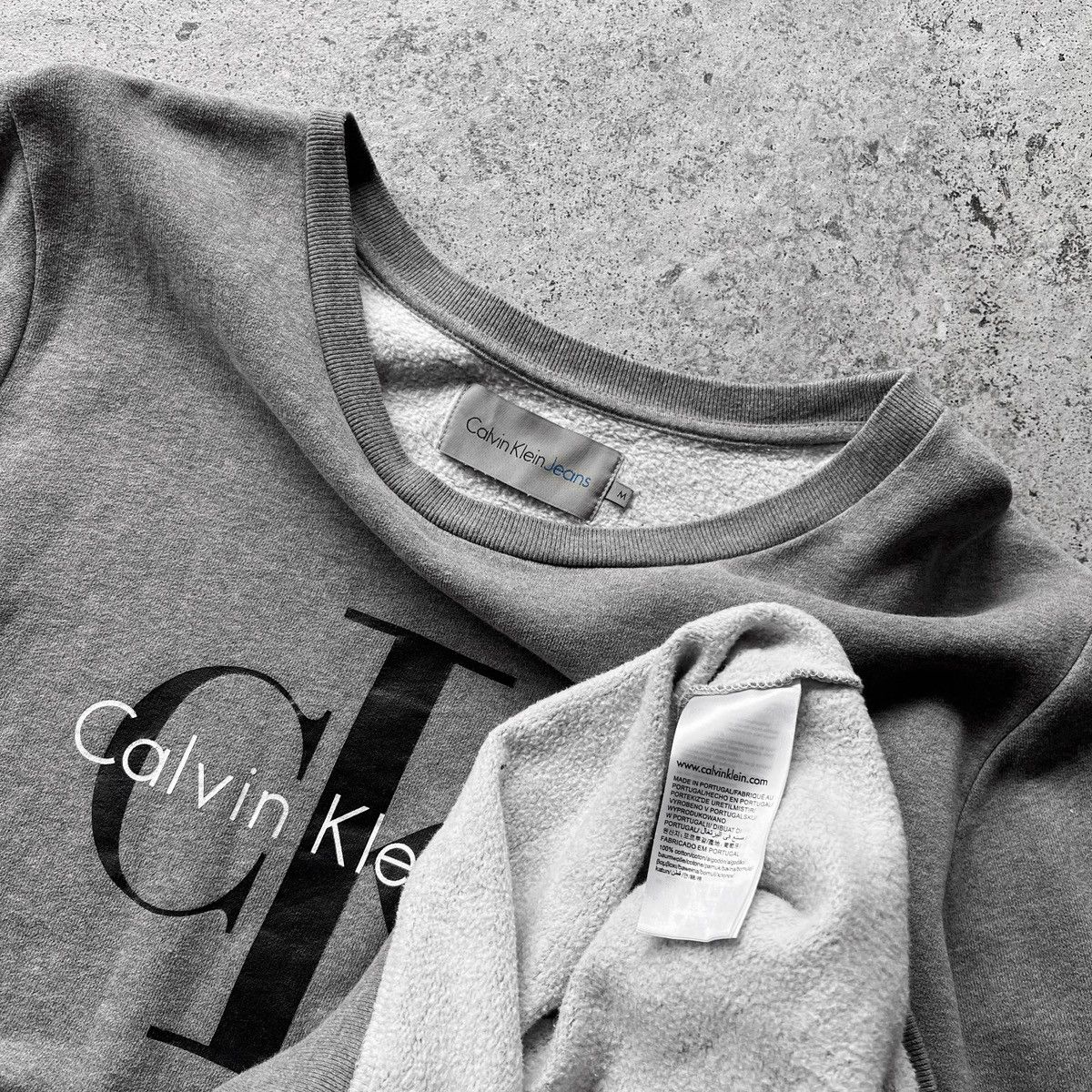Calvin Klein × Designer Calvin Klein Jeans Gray Long Sleeve Big Print Sweatshirt Size M / US 6-8 / IT 42-44 - 5 Thumbnail