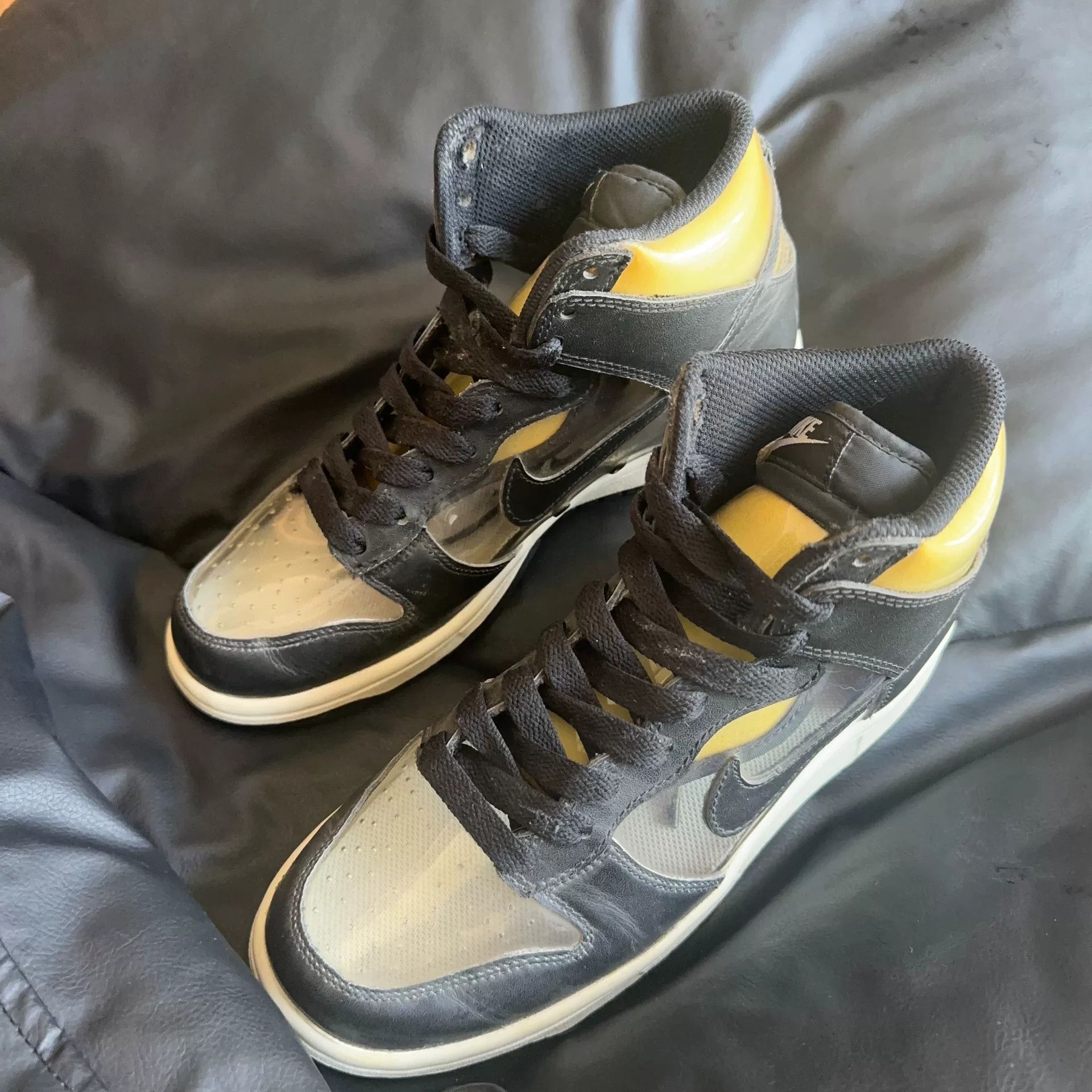 Nike Nike Clear Lowtop Sneakers 40 Men Size US 7.5 / EU 40-41 - 1 Thumbnail