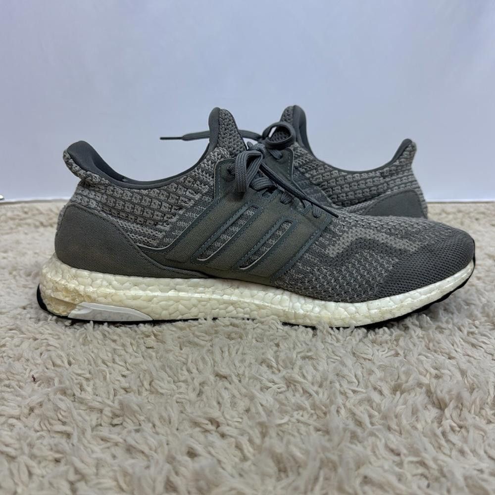 Adidas Adidas Ultra Boost 5.0 DNA Gray White Sneakers Size 9 Men’s Size US 9 / EU 42 - 7 Thumbnail