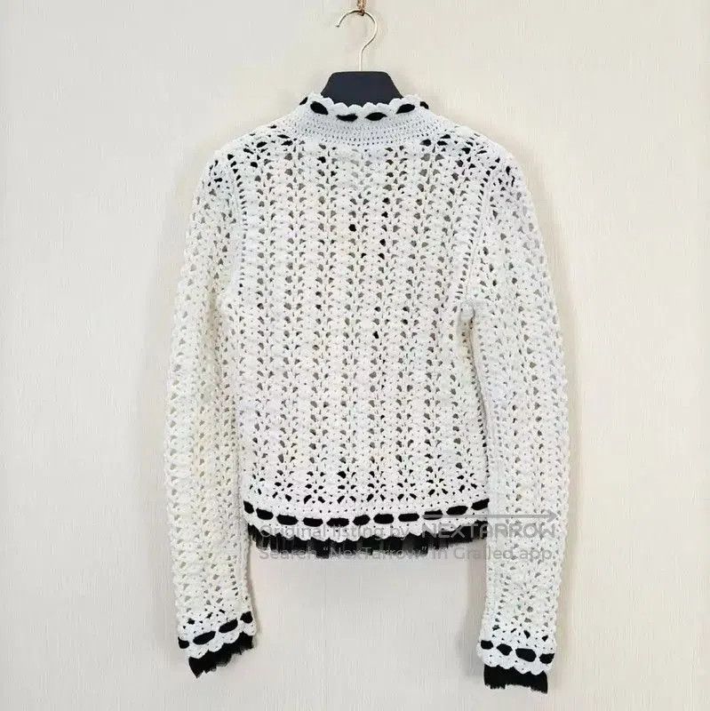 Chanel Chanel White Knitted Long Sleeve Cardigan . Size S / US 4 / IT 40 - 2 Thumbnail