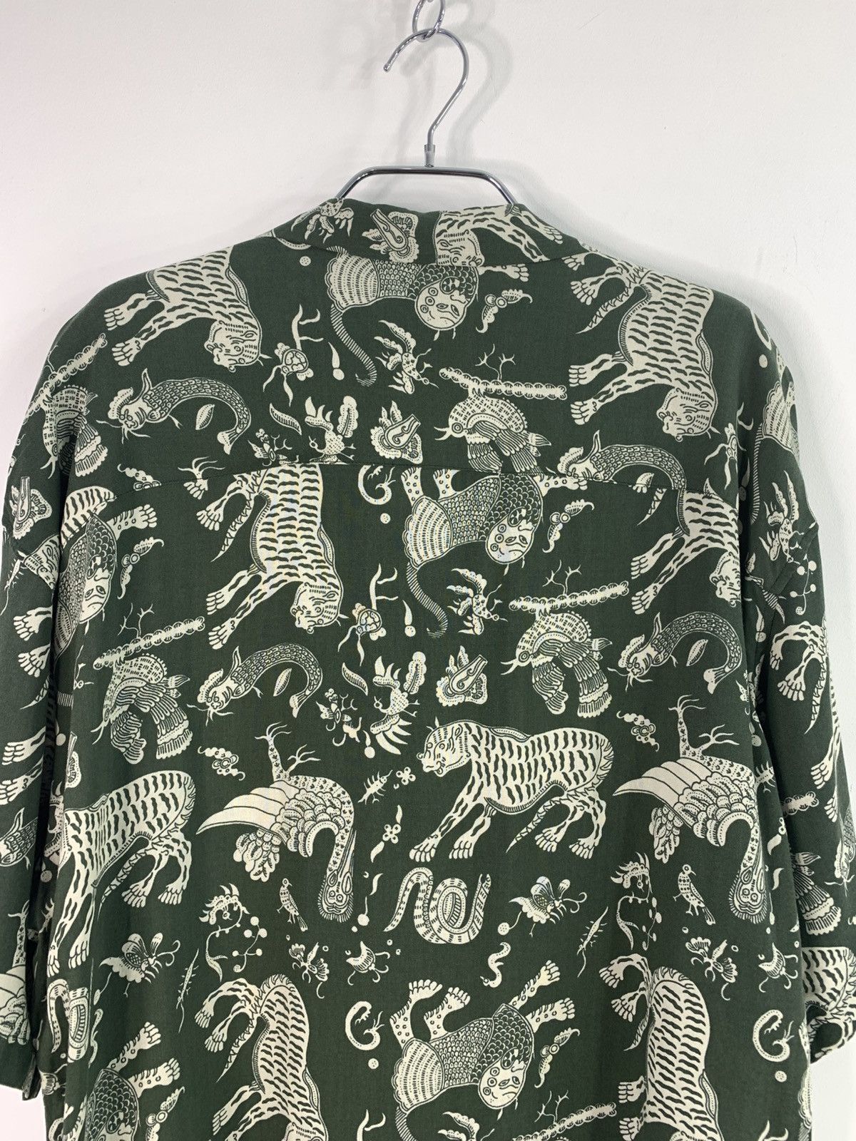 Designer × Pull & Bear Pull & Bear Animal Print Viscous se T-Shirt M/L Size Size US M / EU 48-50 / 2 - 6 Thumbnail