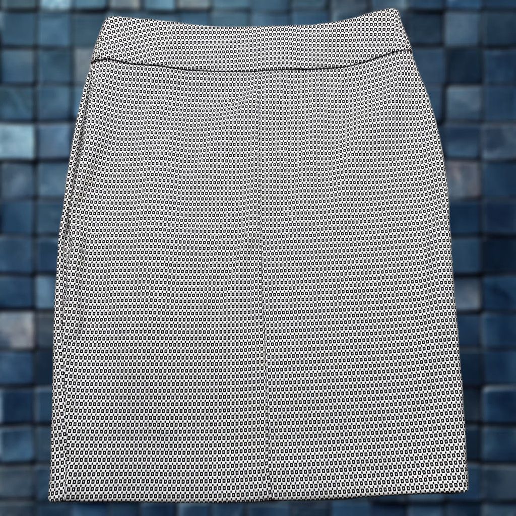 Apt. 9 Apt. 9 Womens Skirt Black White Geometric Knee Length Pencil Straight Office Casual Business Size 8 Size 30" / US 8 / IT 44 - 1 Thumbnail