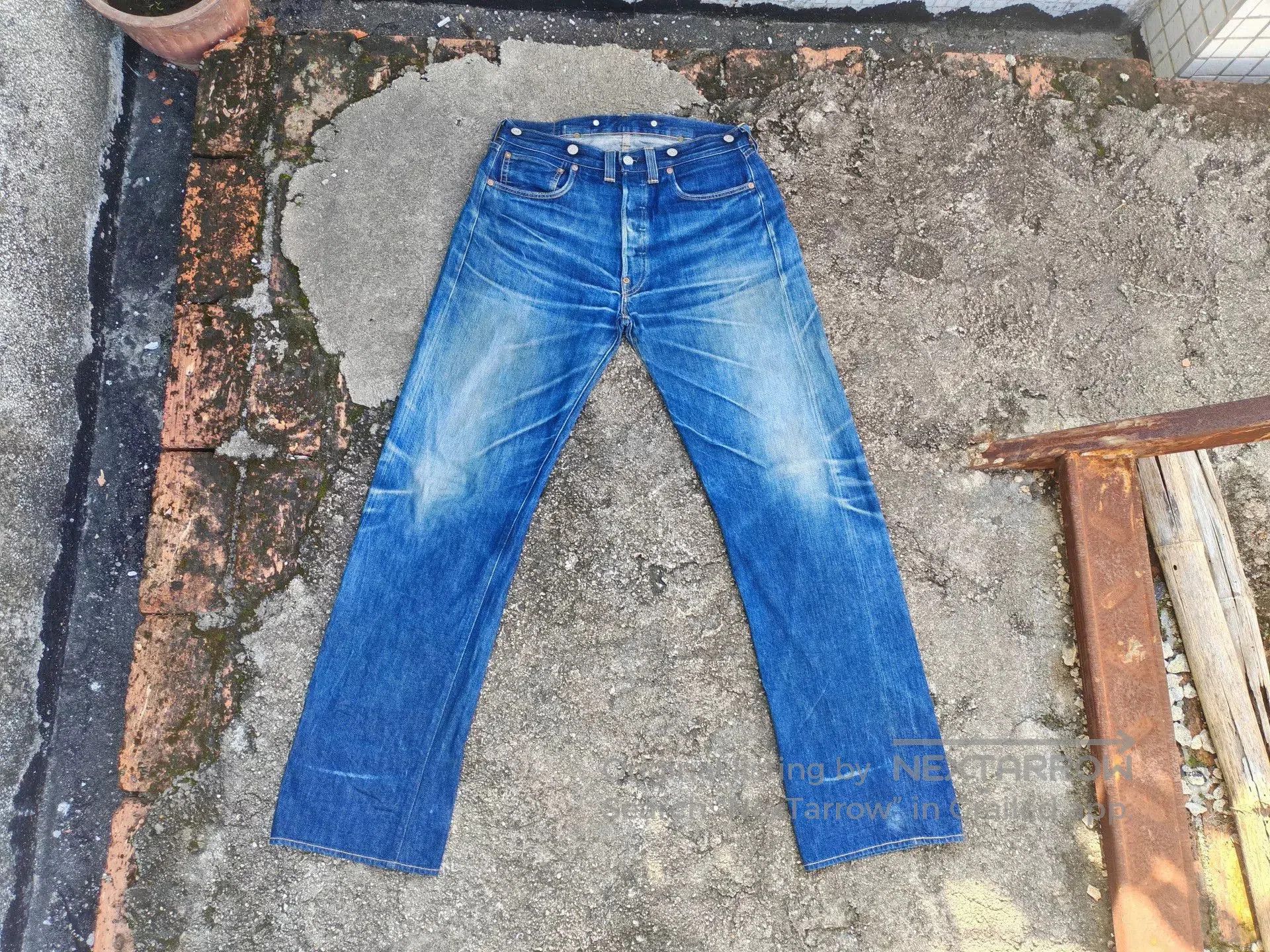 LVC LVC 33501 0048 1933 Jeans. Size US 31 - 1 Thumbnail
