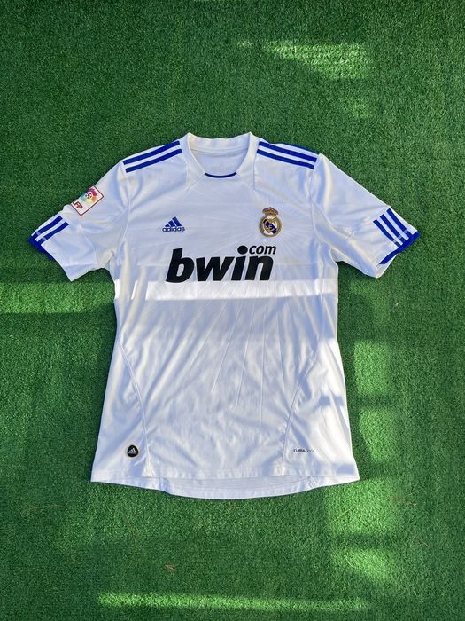 Soccer Jersey Vintage 2010-2011 Real Madrid “KAKA” | Grailed