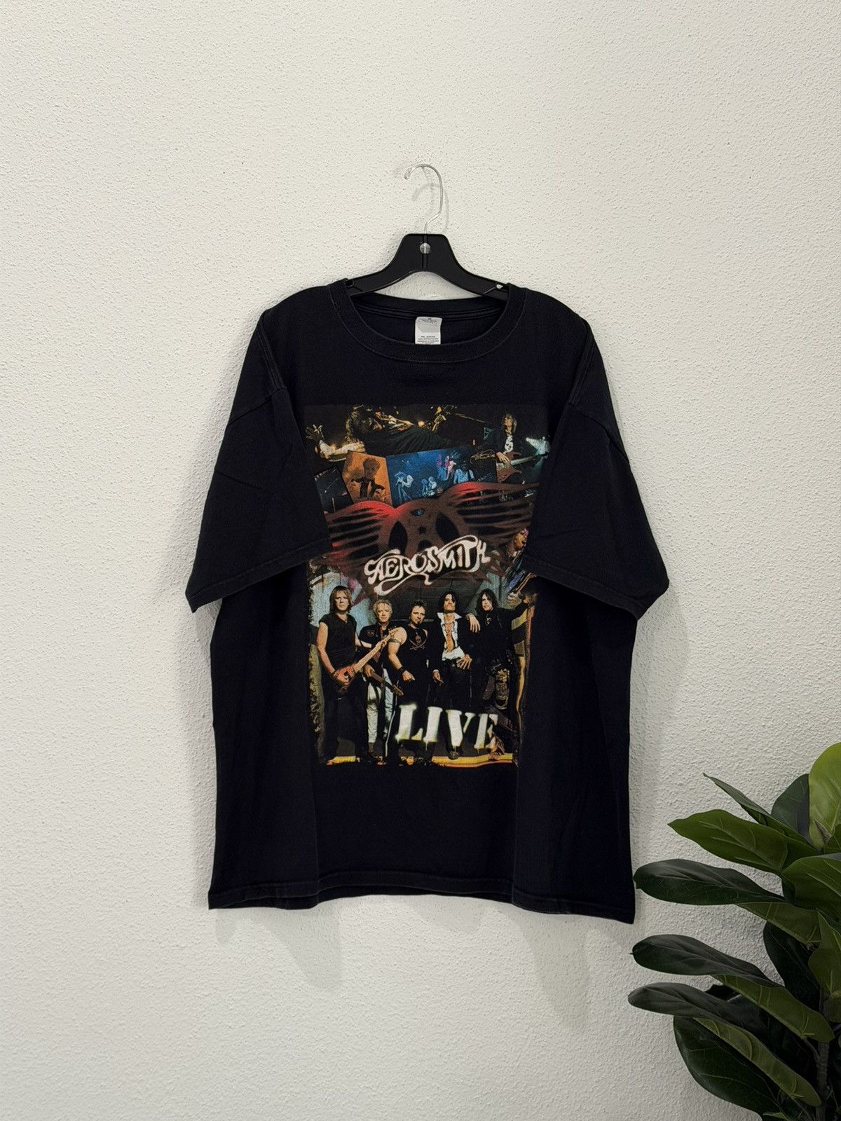 Band Tees Vintage 05/06 Aerosmith Rocking The Joint Tour TShirt XXL Size US XXL / EU 58 / 5 - 1 Thumbnail