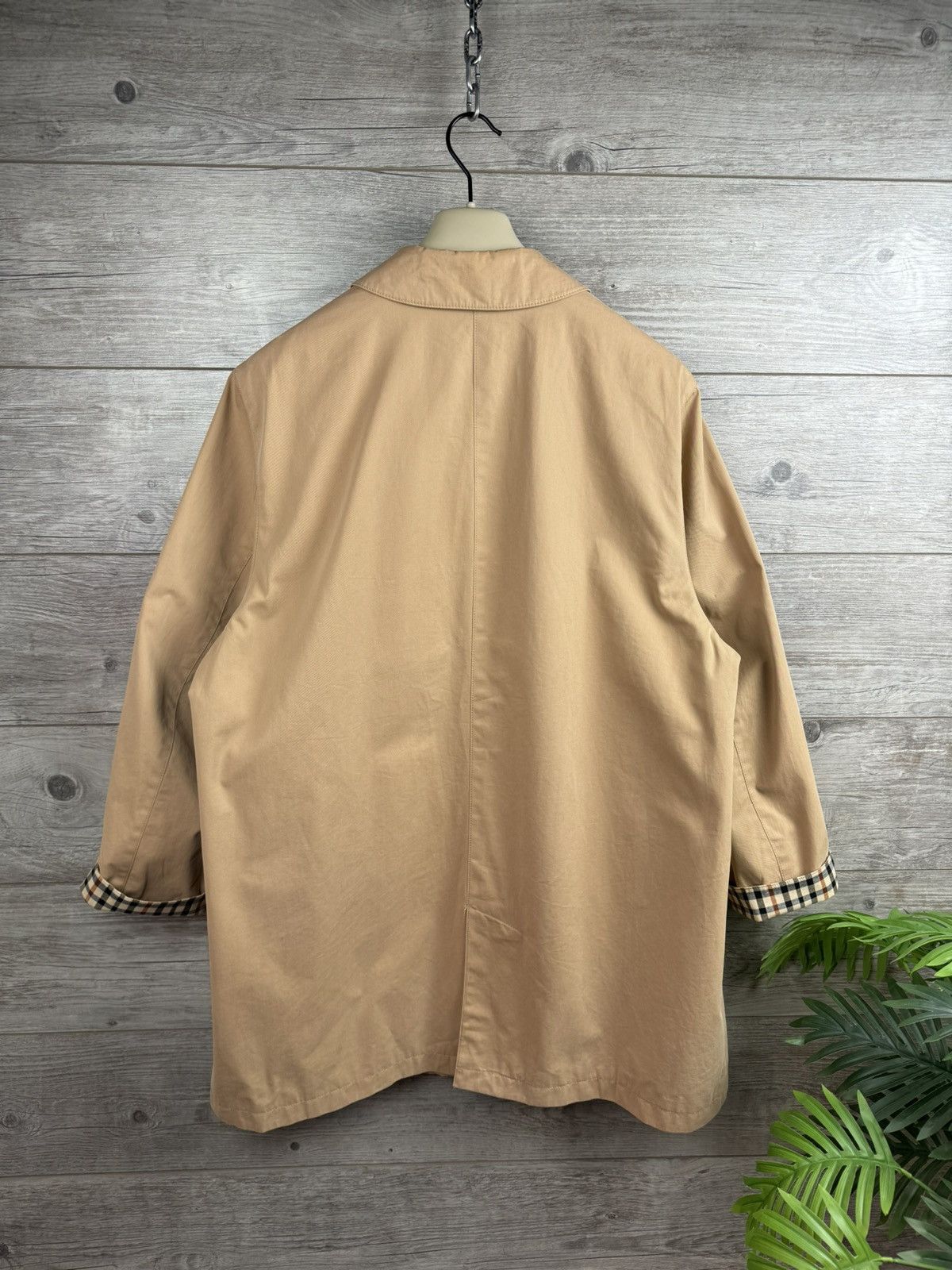 Burberry Vintage Trench Burberry 90s Size L Size US L / EU 52-54 / 3 - 22 Thumbnail