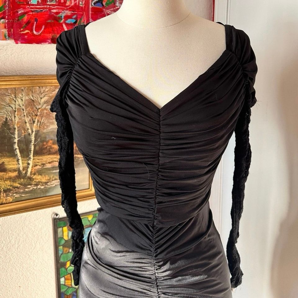 Jessica McClintock jessica mcclinstock black long sleeve bodycon dress Size M / US 6-8 / IT 42-44 - 2 Thumbnail