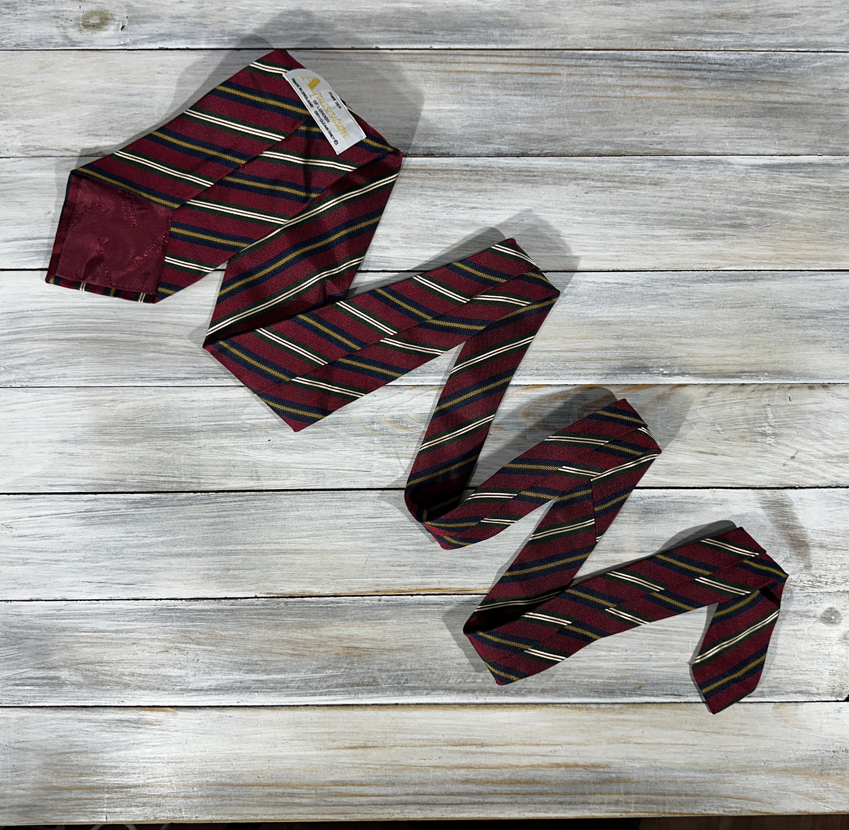 Aquascutum AQUASCUTUM Of London Made In England Silk Striped Tie Luxury Size ONE SIZE - 20 Thumbnail