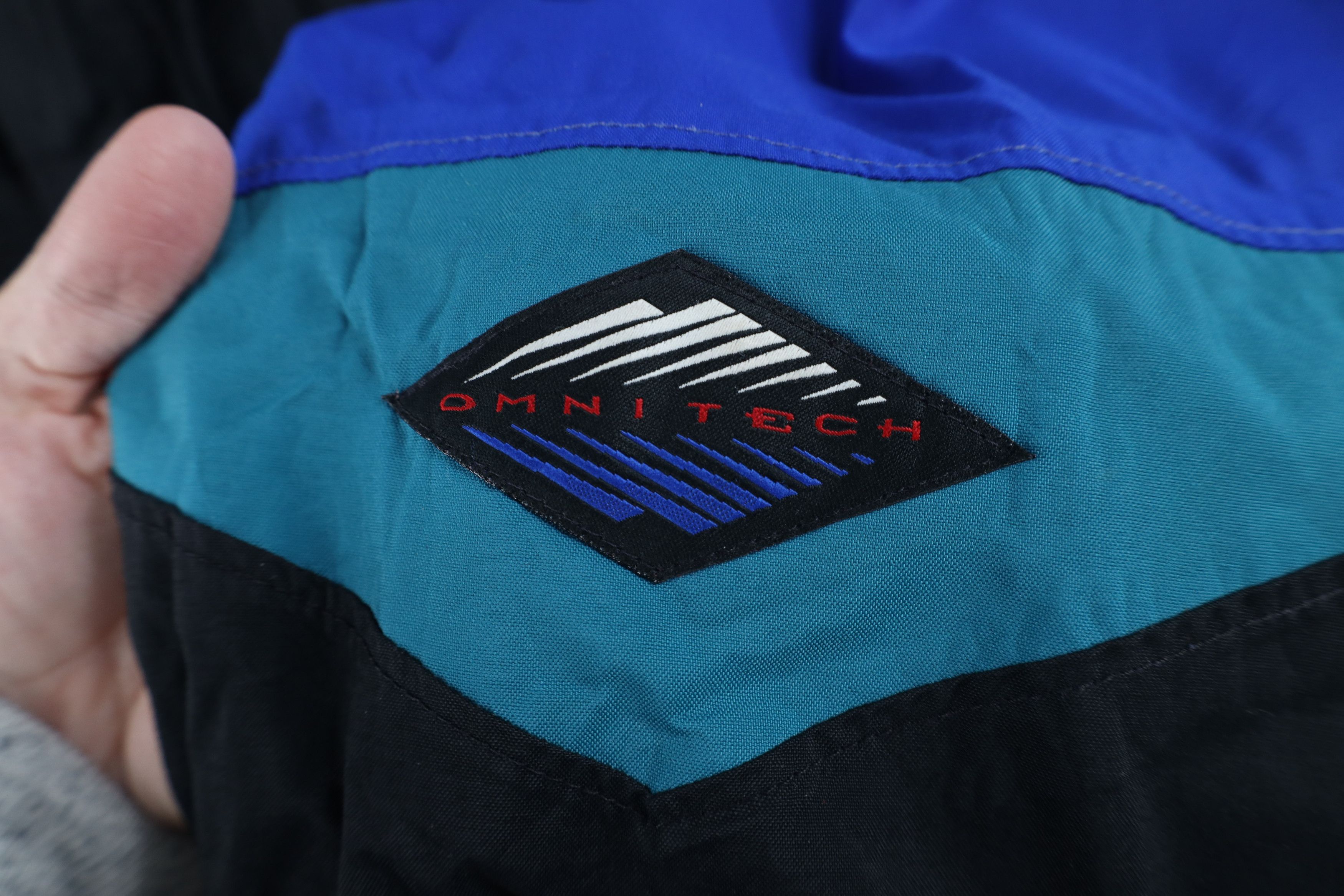 Columbia Vintage 90s Columbia Spell Out Hooded Parka Jacket Black Size US XL / EU 56 / 4 - 7 Thumbnail