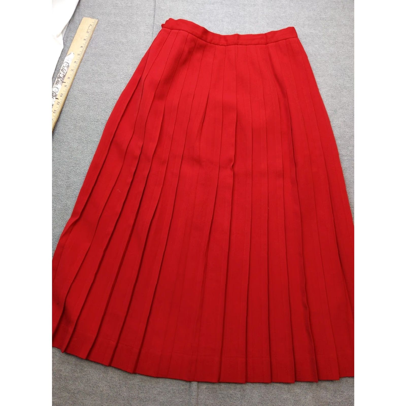 Vintage VINTAGE Mark Shale Skirt Womens 16 Red Long Pleated Twill Lined Made USA Size 38" / US 16 / IT 52 - 7 Thumbnail