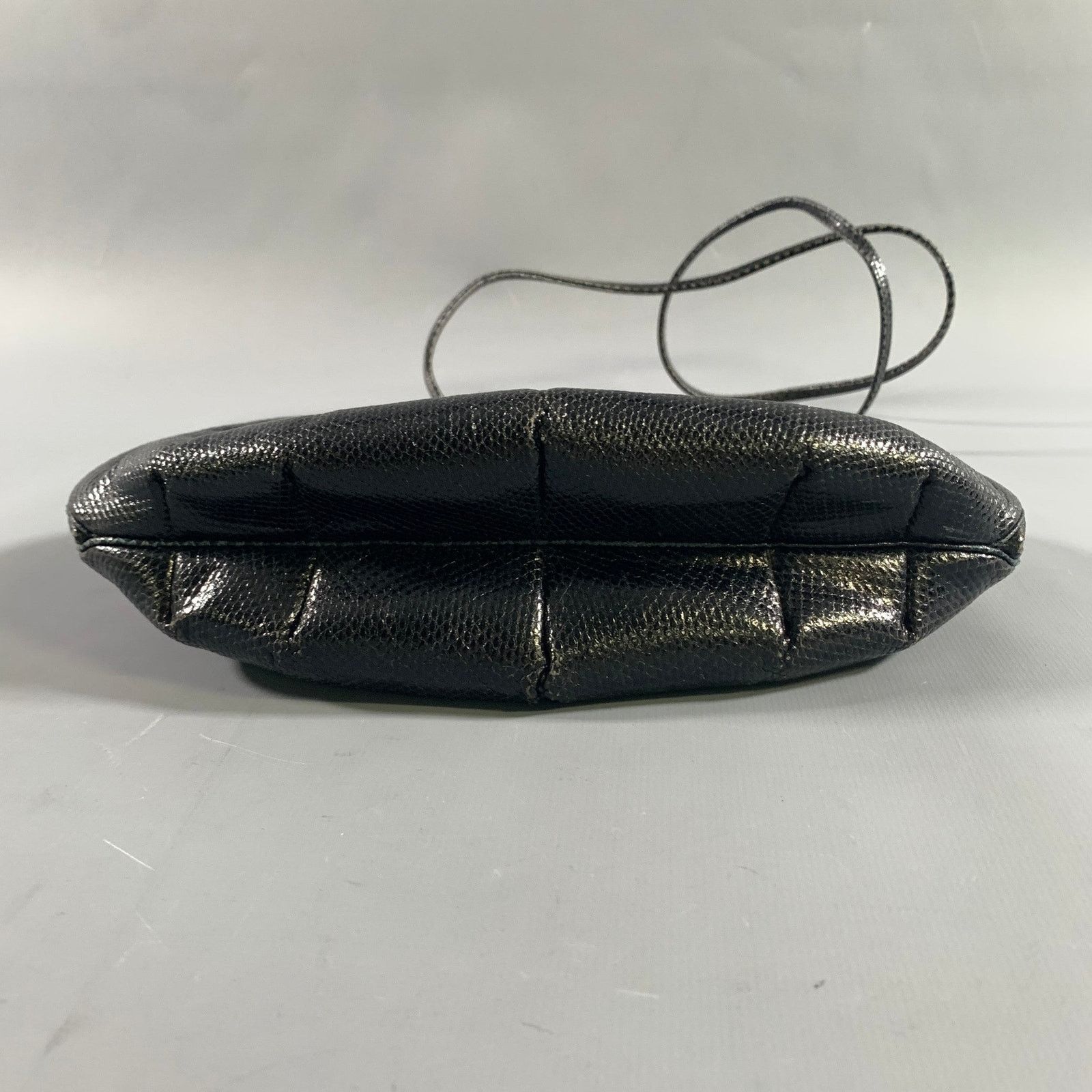 Judith Leiber JUDITH LEIBER Black Gold Snakeskin Clutch Handbag Size ONE SIZE - 4 Thumbnail