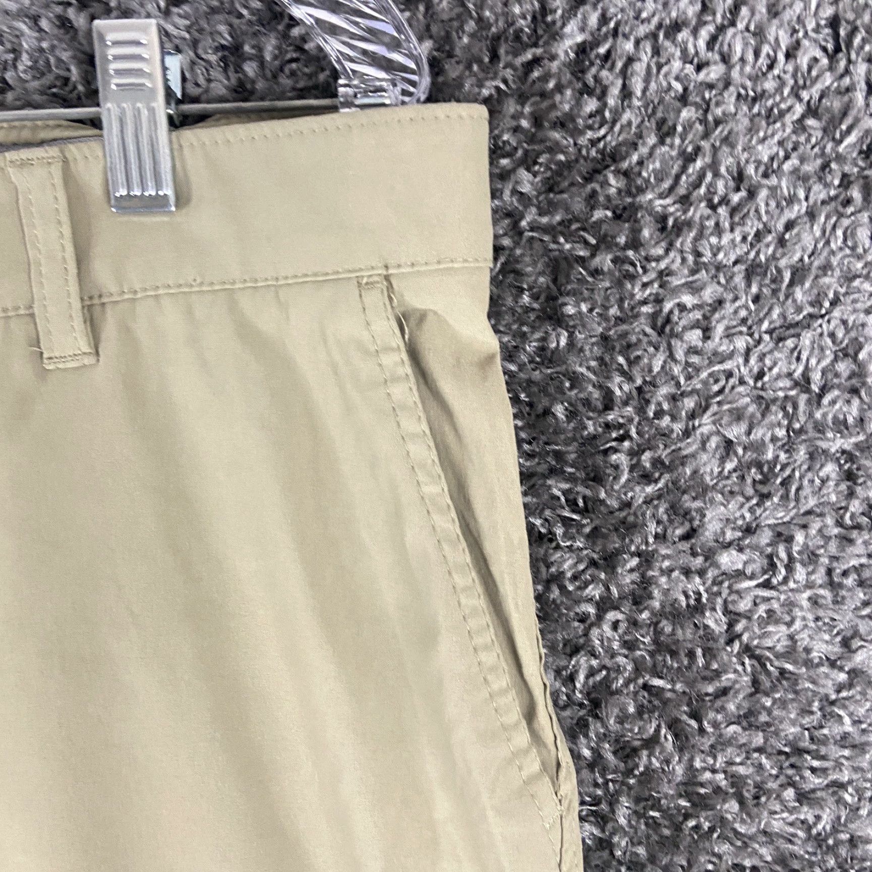 Vintage UB Tech Pants Men’s 36x29 Beige Chino Regular Inseam 29 Mens Size US 36 / EU 52 - 3 Thumbnail