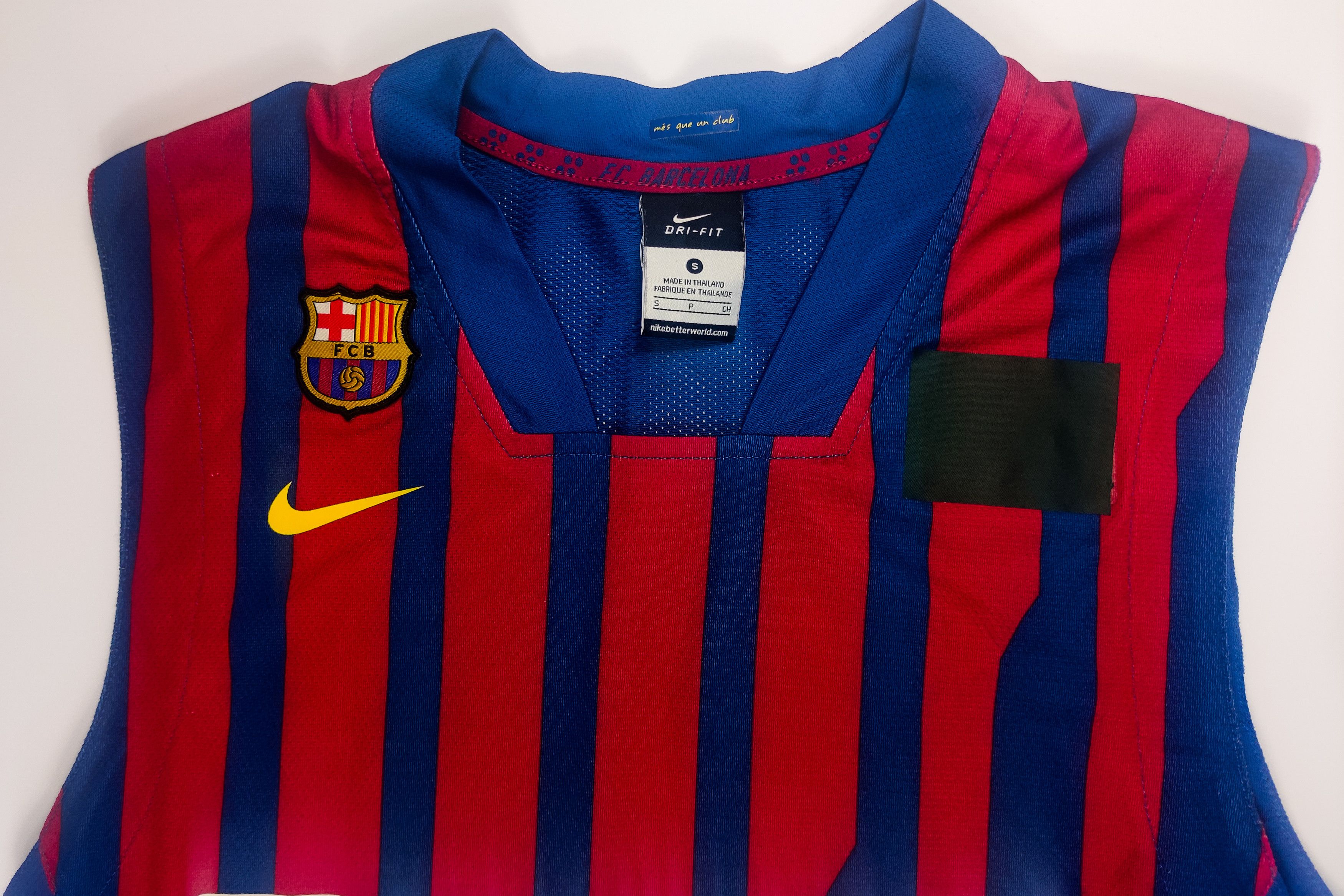 NBA FC Barcelona Basket 2011 2012 Nike Home Shirt Kit Jersey Size US S / EU 44-46 / 1 - 6 Thumbnail
