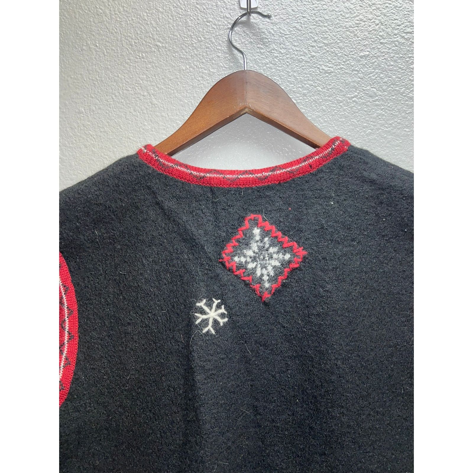 Woolrich Woolen Mills Vintage Womens Woolrich Wool Vest Winter Christmas VTG L Size L / US 10 / IT 46 - 9 Thumbnail