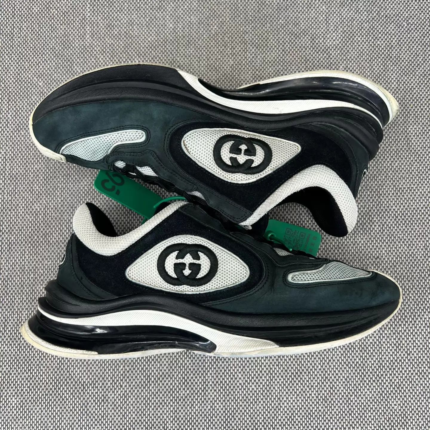 Gucci Gucci Run Black & White 41.5 Box Size US 8.5 / EU 41-42 - 2 Thumbnail