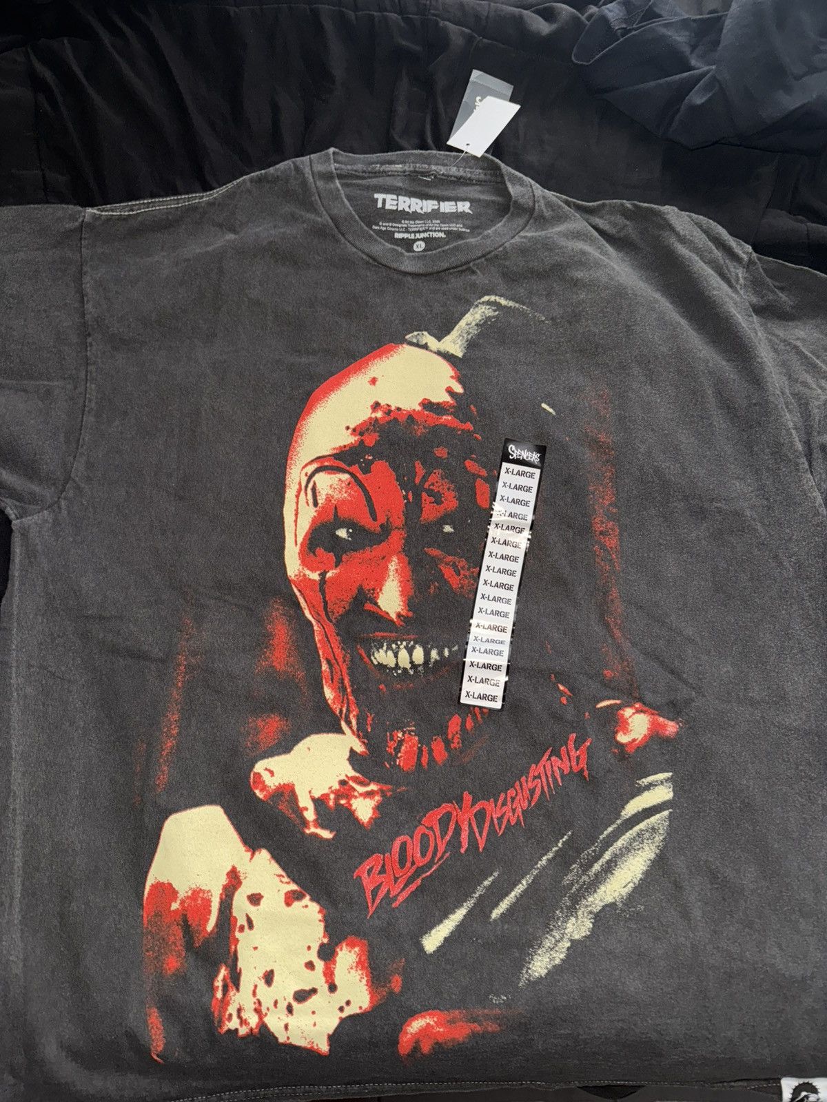Other Art the clown shirt Size US XL / EU 56 / 4 - 1 Thumbnail