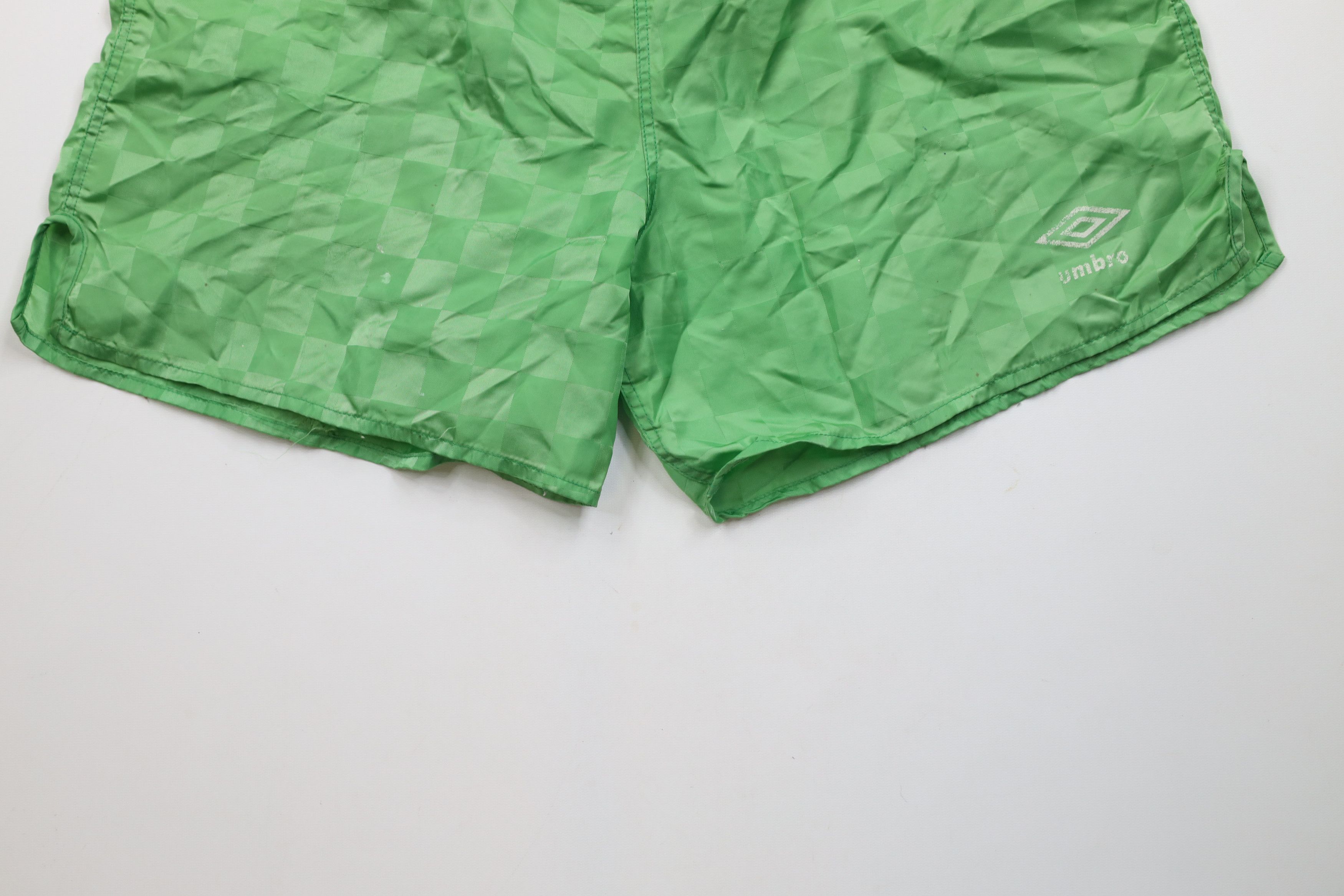 Umbro × Vintage Vintage 90s Umbro Checkered Running Soccer Shorts Green USA Size US 34 / EU 50 - 4 Thumbnail