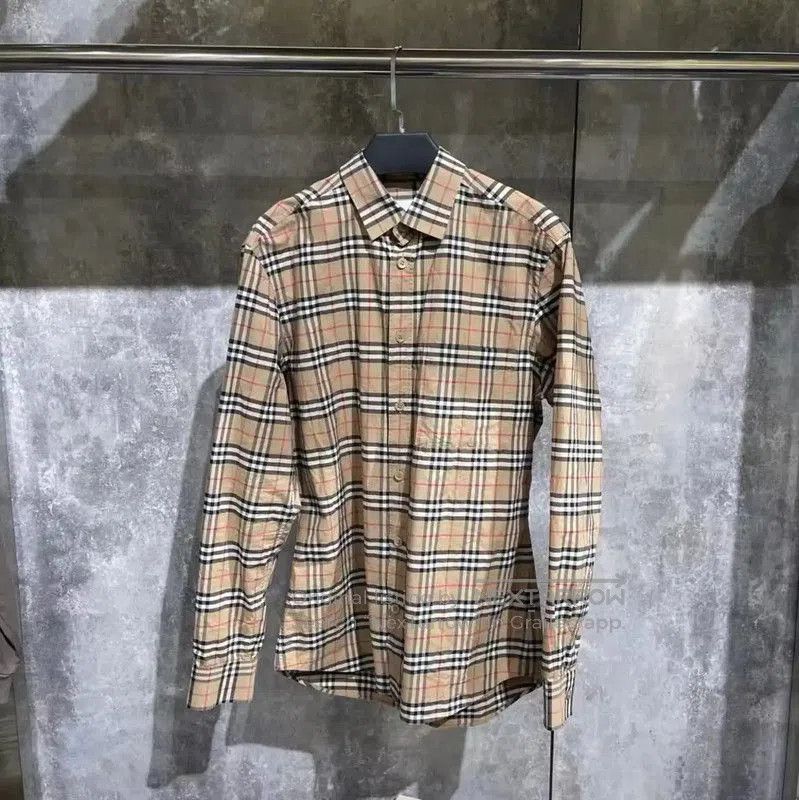 Burberry Burberry Yellow Cotton Women's Shirt. Size S / US 4 / IT 40 - 1 Thumbnail