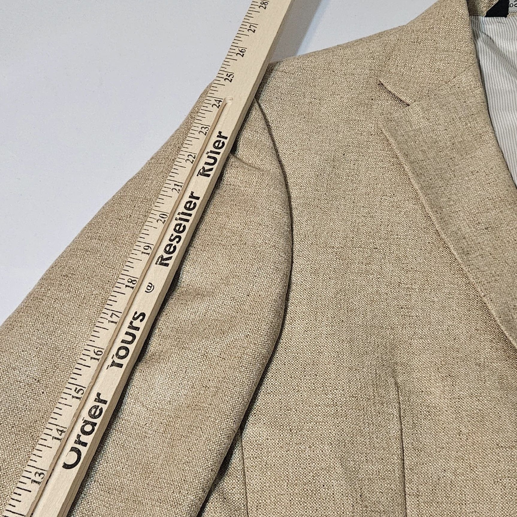 Jos. A. Bank JOS A. BANK Silk 40L Blazer Sport Coat Jacket Beige Tan Plaid 44 Chest Single-Breasted 2 Button Mens Jacket Size 40R - 5 Thumbnail