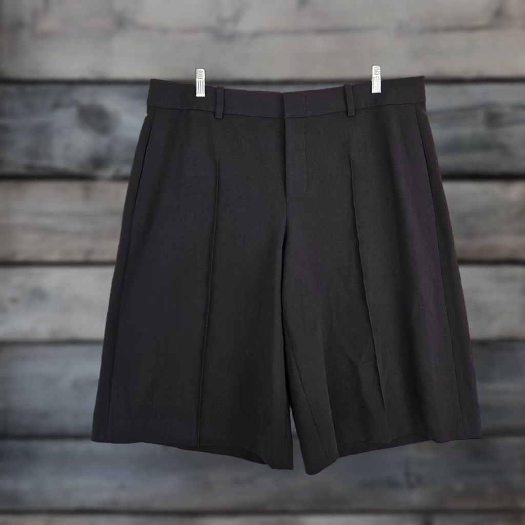 Vince Vince Womens Low Rise Pintuck Shorts Sz 16 Solid Black Bermuda Summer Spring Size 38" / US 16 / IT 52 - 1 Thumbnail