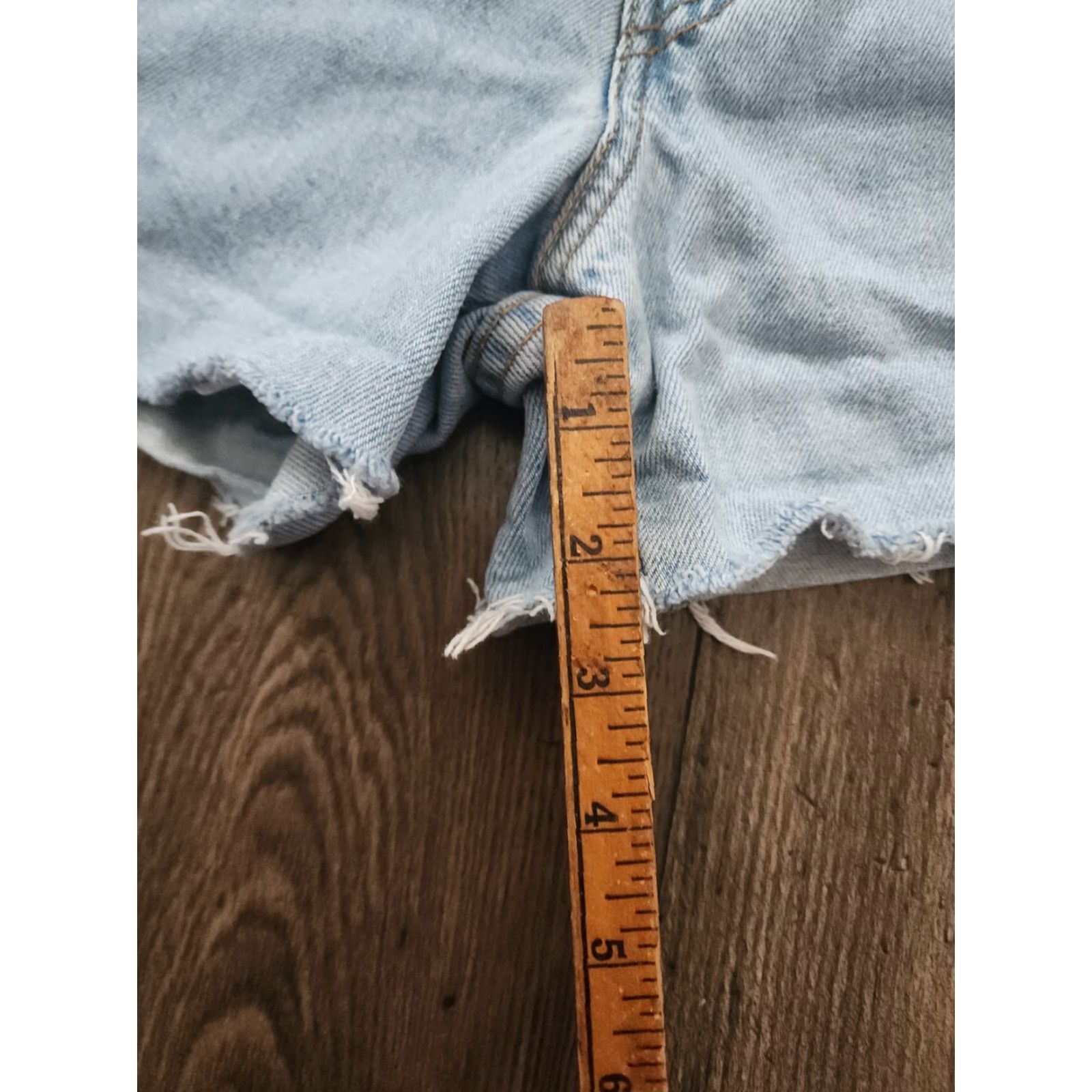 Levi's VINTAGE Levi's Womens High Rise Jorts Cut Off Denim Shorts 10 Jeans Blue 90s Classic USA Women’s Levi's Shorts Size 32" / US 10 / IT 46 - 5 Thumbnail