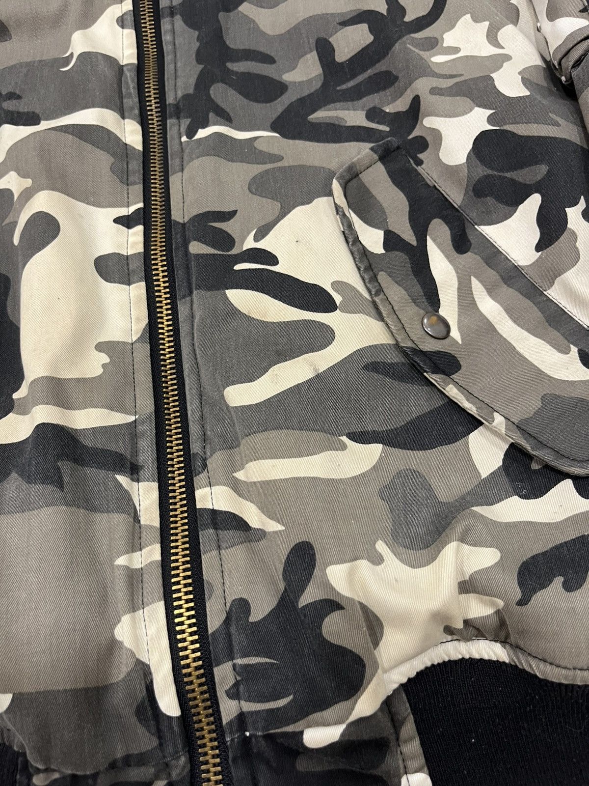 Vintage Vintage Camouflage Military Style Reversible Bomber Jacket Size US XL / EU 56 / 4 - 4 Thumbnail