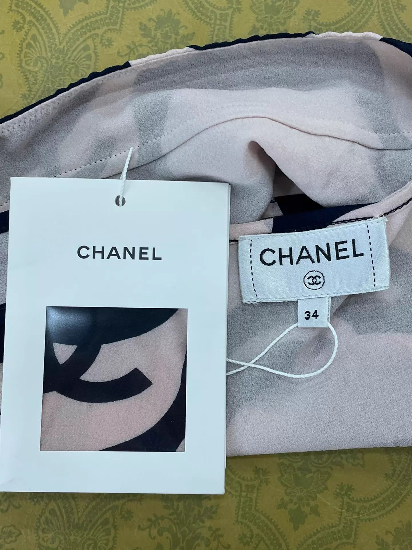 Chanel Chanel Pink & Blue Wave Print Silk Short Tank Top Size XS / US 0-2 / IT 36-38 - 4 Thumbnail