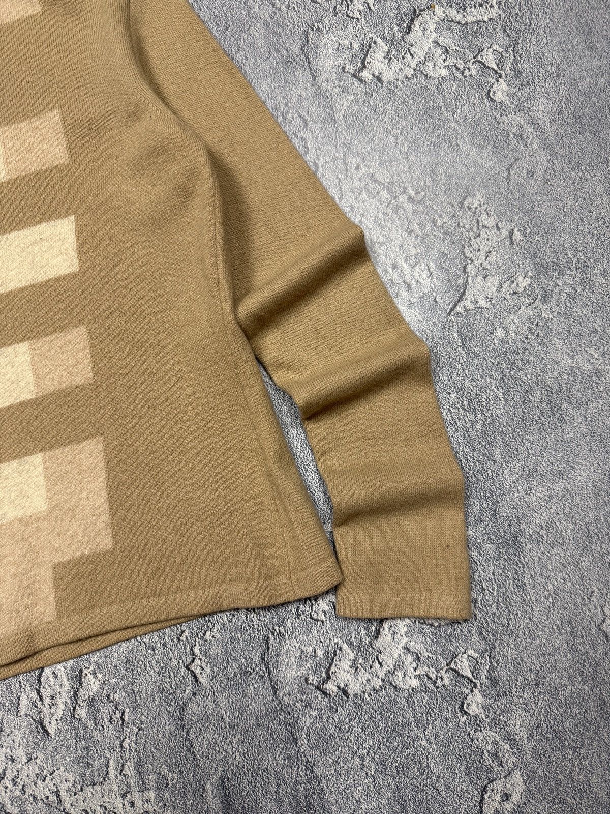 Salvatore Ferragamo Salvatore Ferragamo Cashmere Crewneck Sweater Size M / US 6-8 / IT 42-44 - 6 Thumbnail