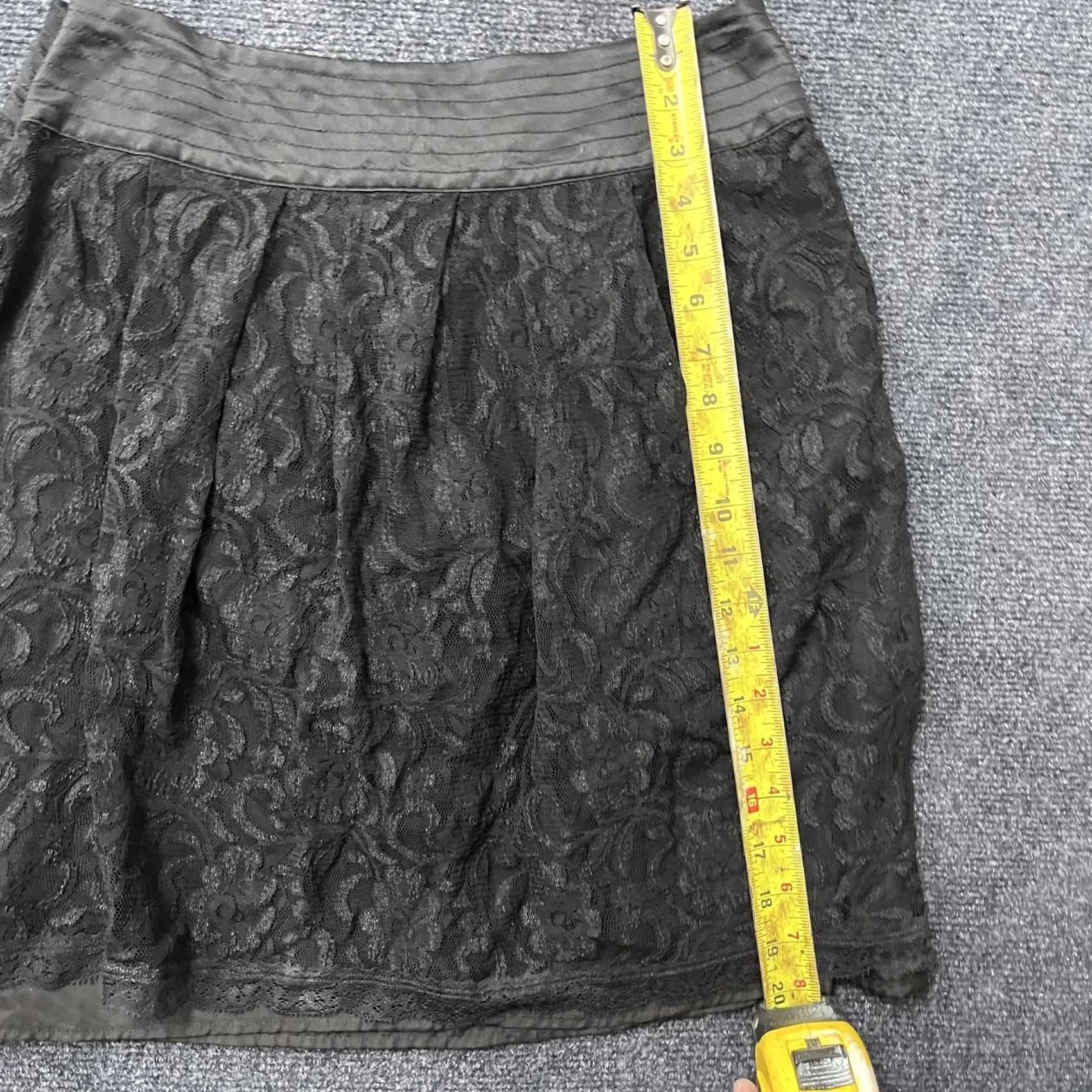 Worthington Worthington Skirt Womens 8 Black Lace Overlay Formal Pleated Knee Length Elegant Skirt Womens 8 Black Lace Overlay Formal Pleated Knee Length Elegant Size 30" / US 8 / IT 44 - 5 Thumbnail