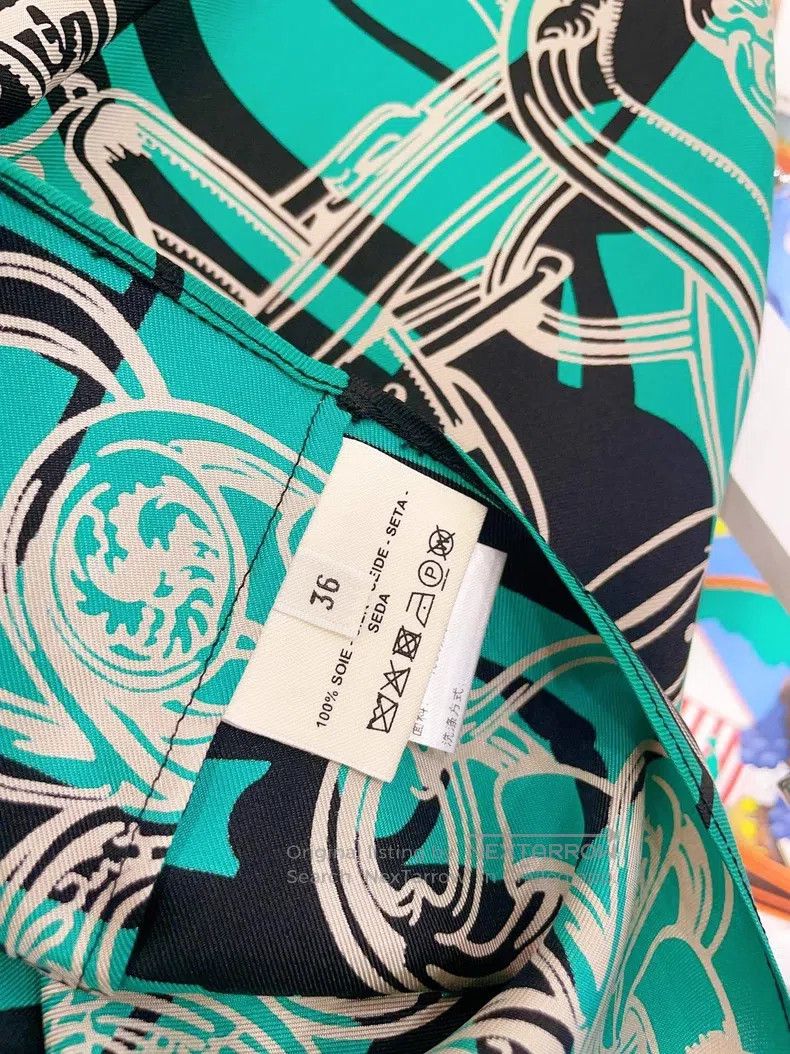 Hermes Hermes Green and black silk sleeveless blouse Size XS / US 0-2 / IT 36-38 - 4 Thumbnail