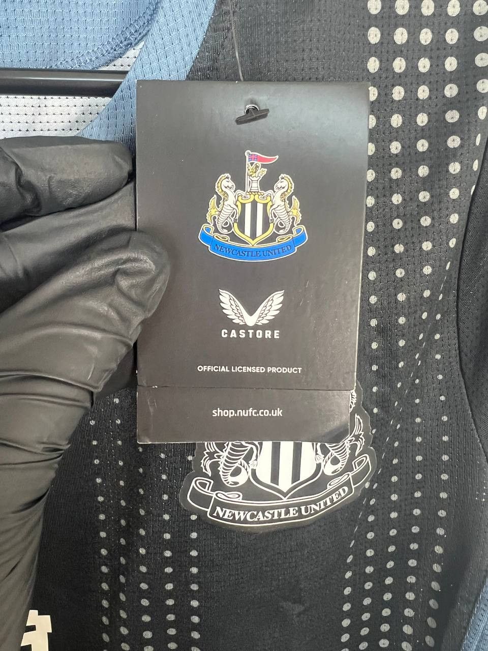 Other Newcastle United 22/23 football training shirt Castore Sz L Size S / US 4 / IT 40 - 7 Thumbnail