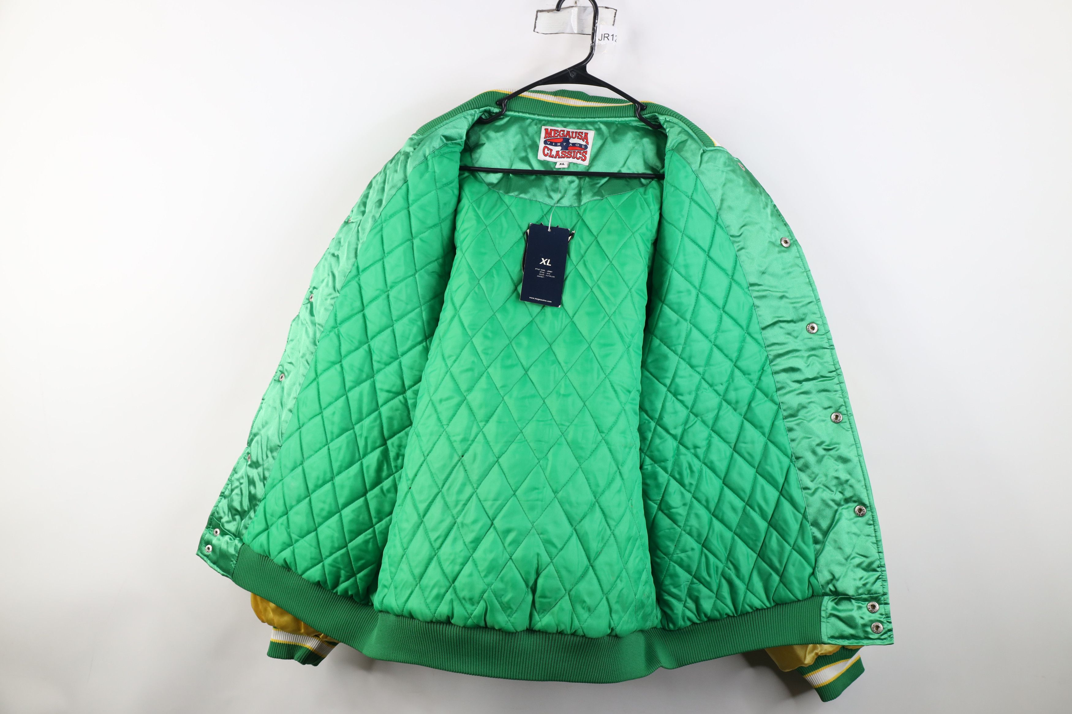 Vintage Deadstock Vintage 90s Quilted Satin Bomber Jacket Green Size US XL / EU 56 / 4 - 13 Thumbnail
