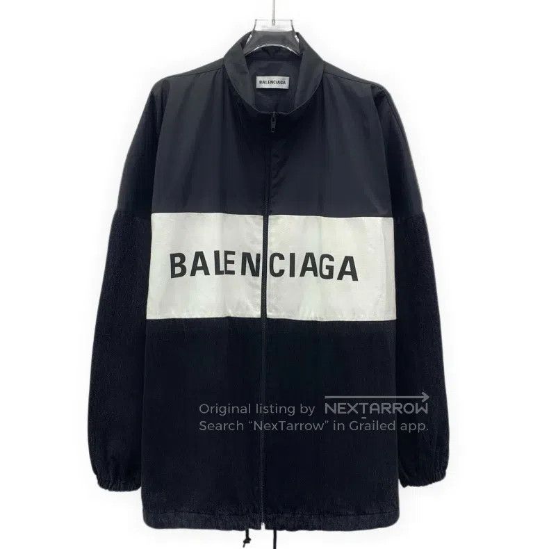 Balenciaga Balenciaga Black logo letter printed stand collar zip long Size XXS / US 00 / IT 34 - 1 Thumbnail