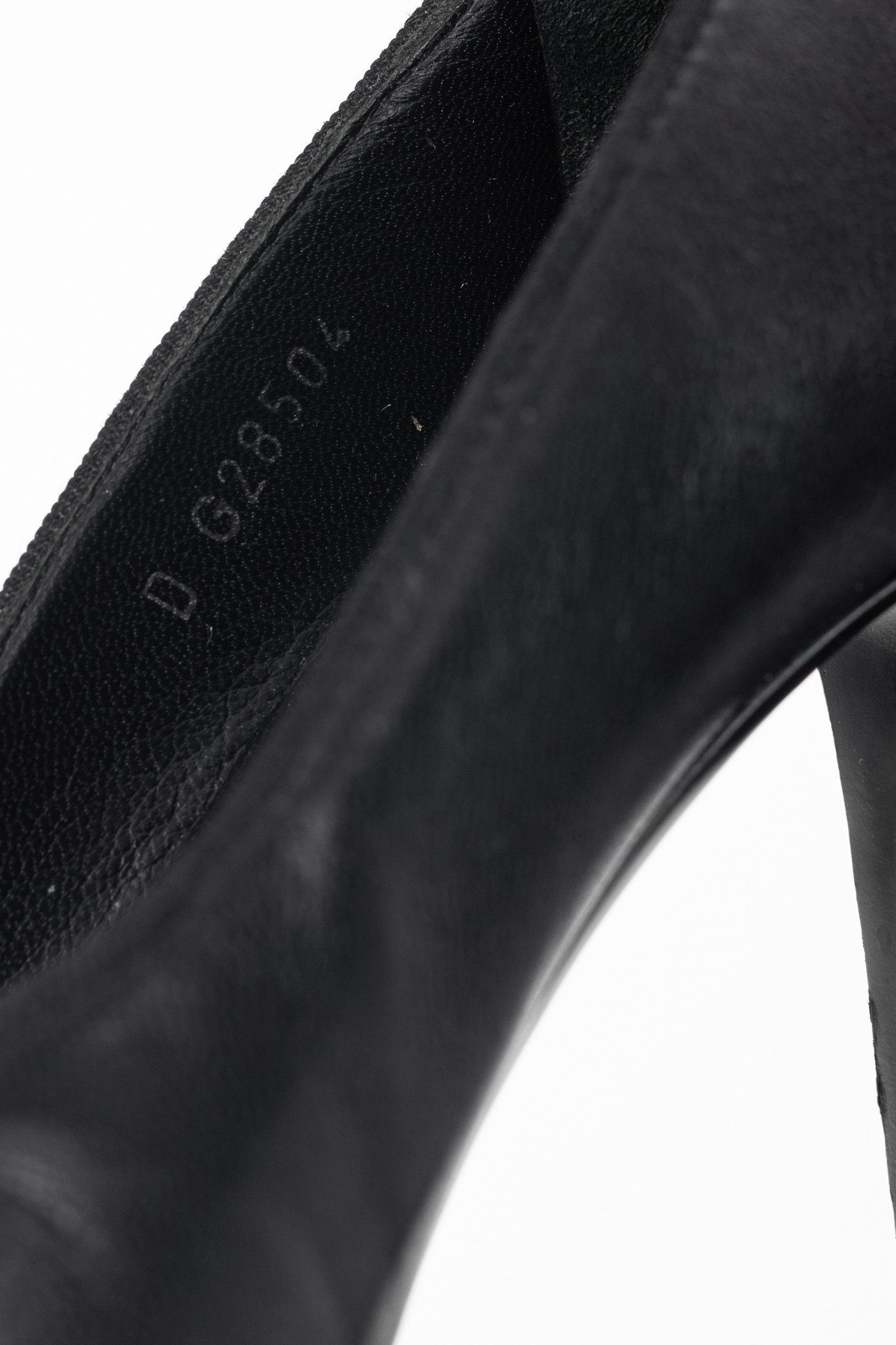 Chanel Chanel Black Leather CC-Cap-Toe Bow Pumps Size US 5.5 / IT 35.5 - 10 Thumbnail
