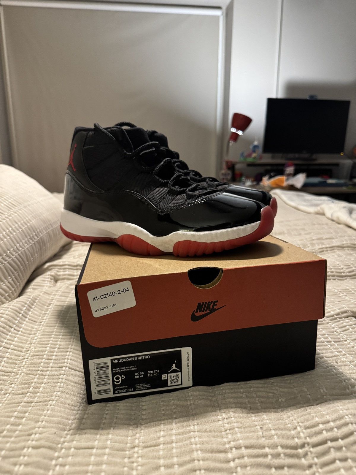 Jordan Brand Jordan 11 ‘Bred’ Size US 9.5 / EU 42-43 - 1 Thumbnail