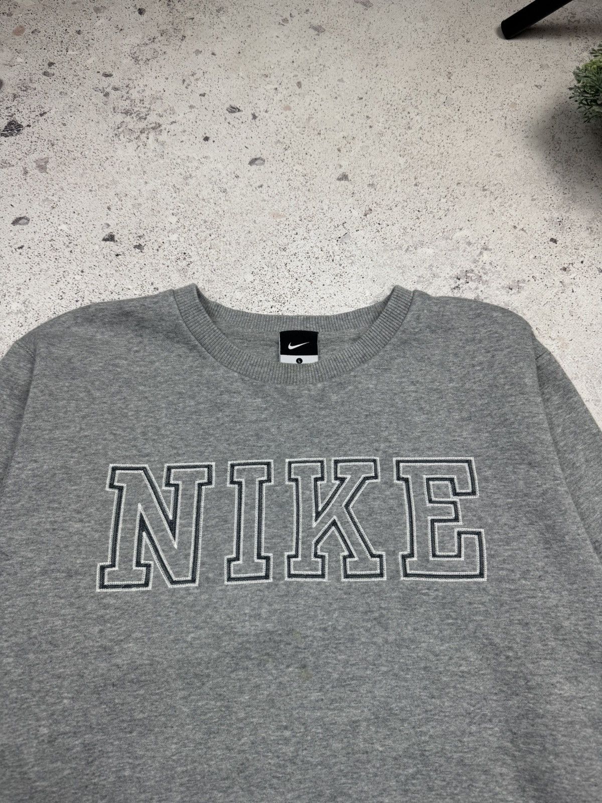 Nike × Vintage Vintage Y2K Nike Sweatshirt Jumper Grey Men’s Drill L Size US L / EU 52-54 / 3 - 5 Thumbnail