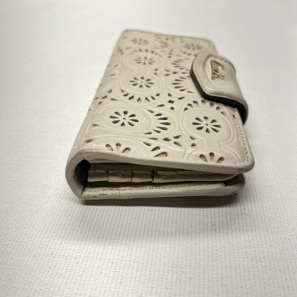 Coach × Vintage Coach Ashley Wallet Ivory Lace Leather Slim Envelope Fold Size ONE SIZE - 4 Thumbnail