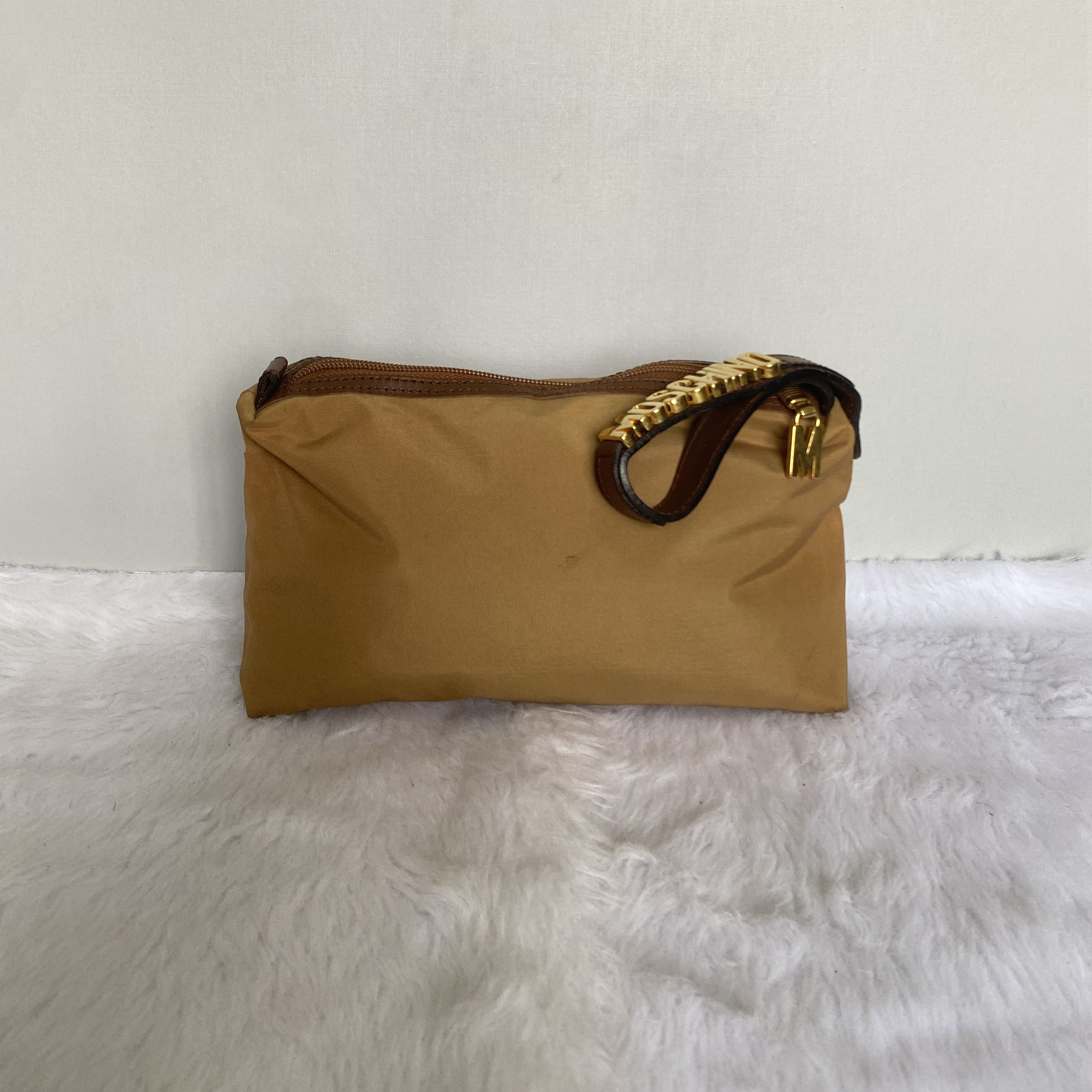 Moschino × Vintage MOSCHINO Vintage Brown Gold Hardware Logo Nylon Clutch Bag Size ONE SIZE - 1 Thumbnail