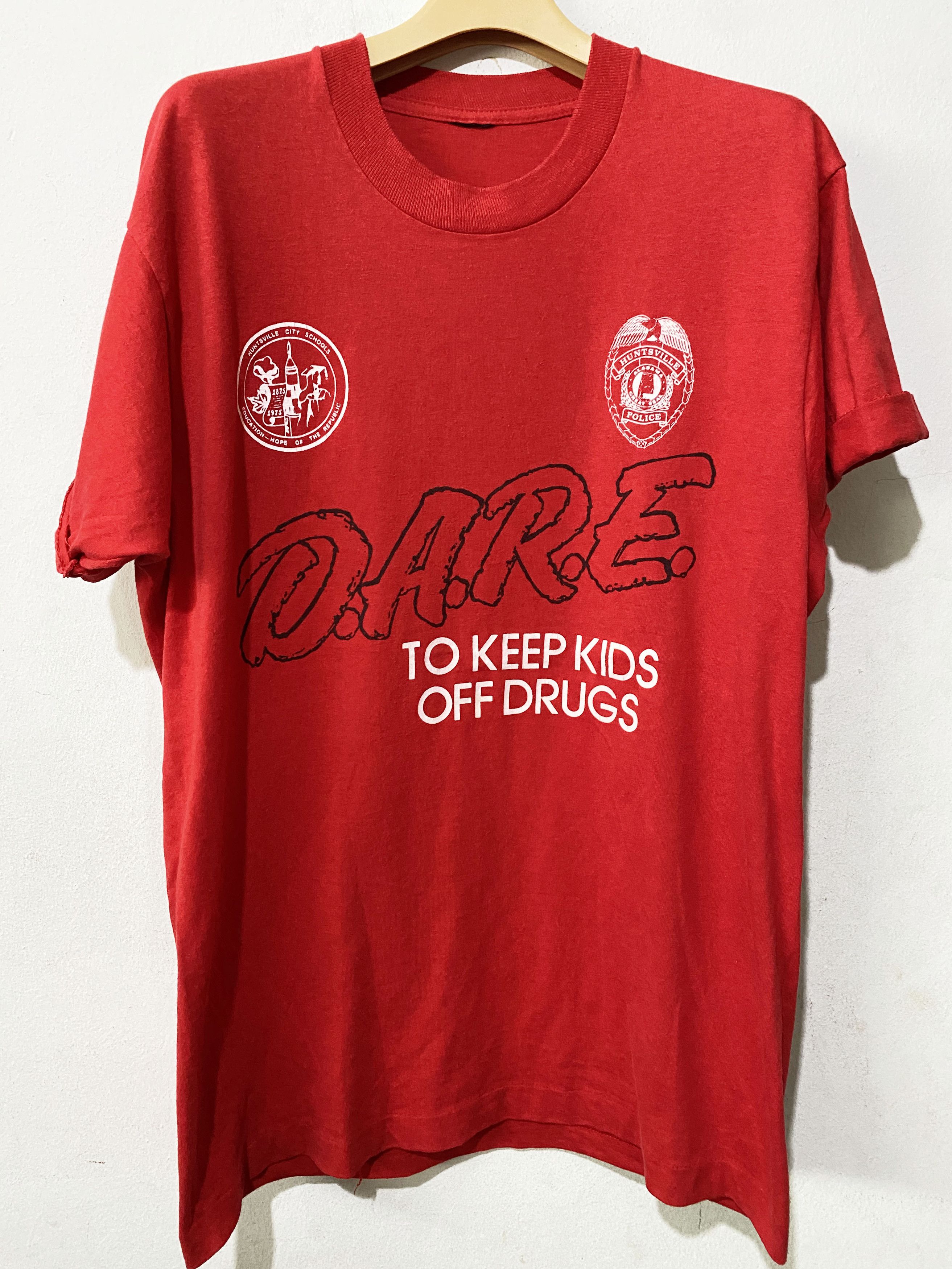 D.A.R.E × Vintage Vintage 80s DARE To Keep Kids Off Drugs Red Tee Size US L / EU 52-54 / 3 - 1 Thumbnail