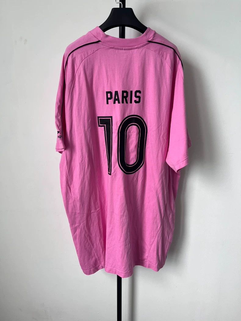 Balenciaga Balenciaga Manchester United Football Short Sleeve T-Shirt Size US XL / EU 56 / 4 - 2 Thumbnail