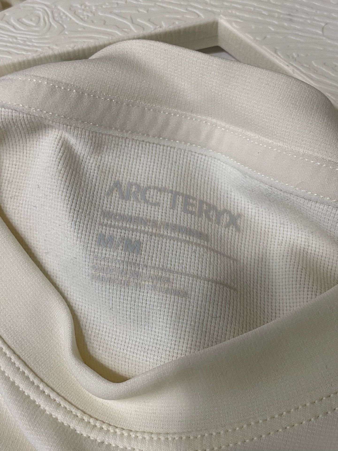 Arc'teryx Arcteryx long-sleeve M new Size US M / EU 48-50 / 2 - 6 Thumbnail