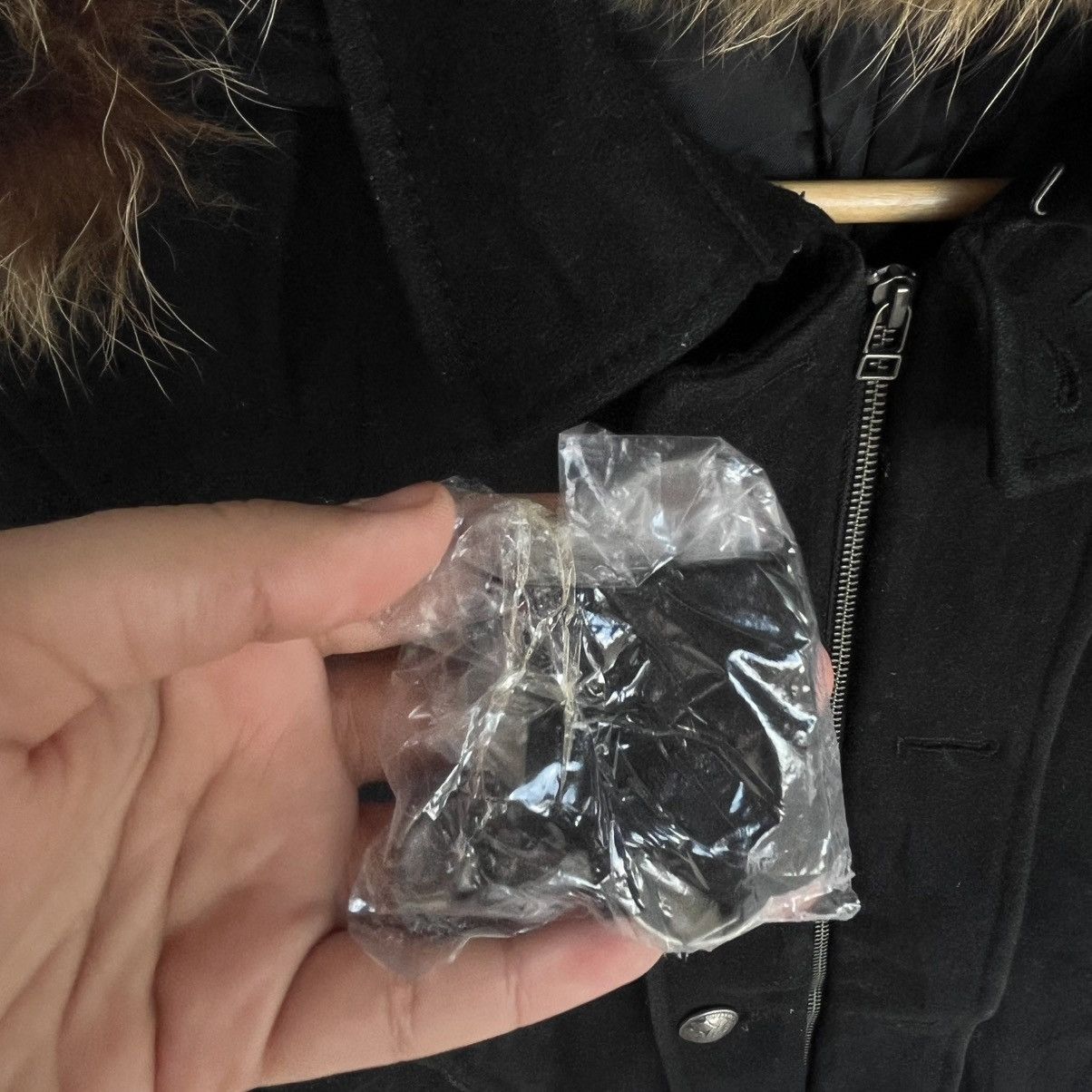 Other Vintage Black Denim Jacket With Fur Hood Size M Size M / US 6-8 / IT 42-44 - 8 Thumbnail